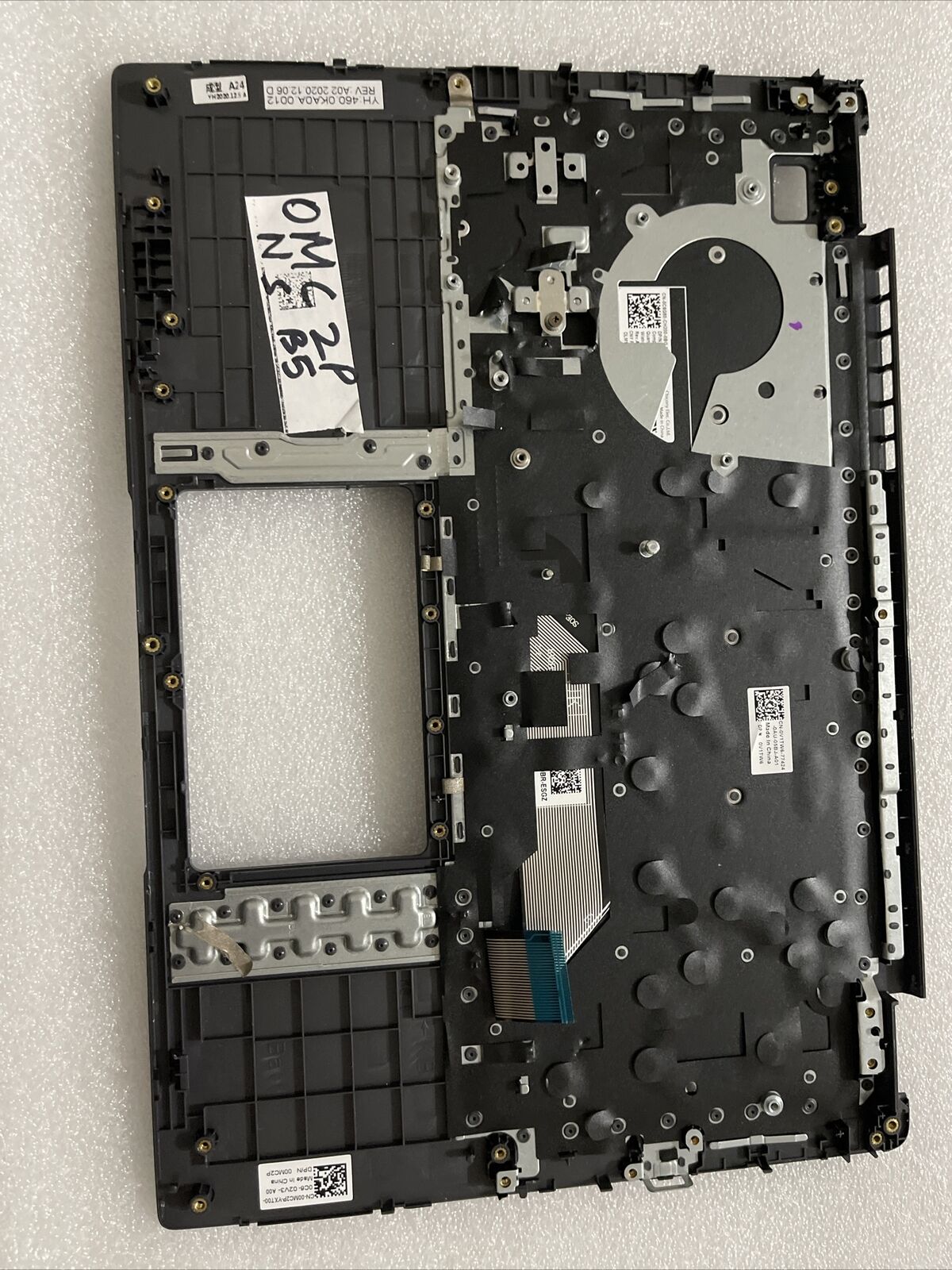 Genuine Dell Latitude 3410 E3410 Laptop Palmrest Spanish Keyboard  0MC2P NSb5
