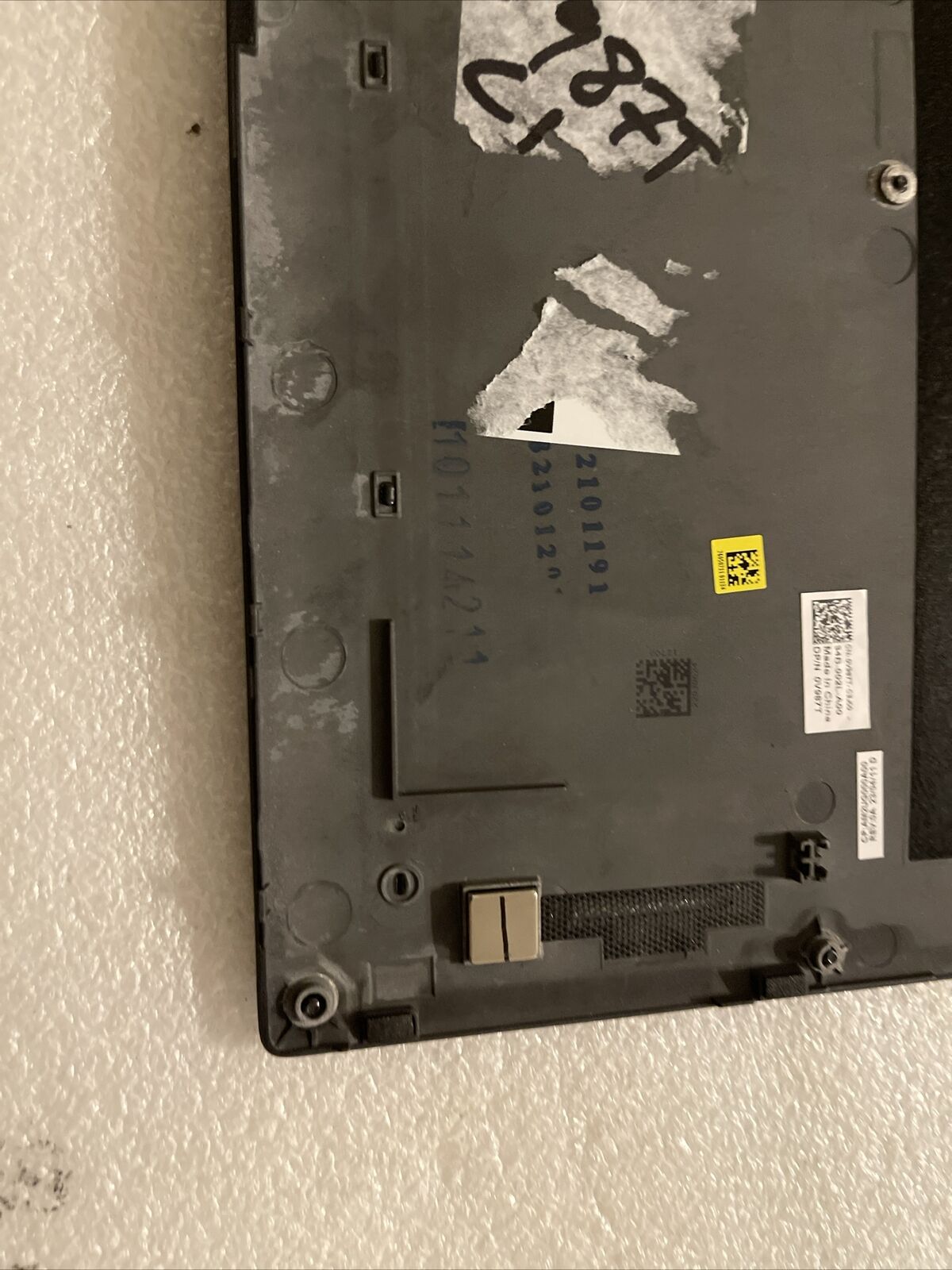 Genuine Dell Latitude 7410 laptop Bottom Base Cover Assembly  V987T 0V987T C1