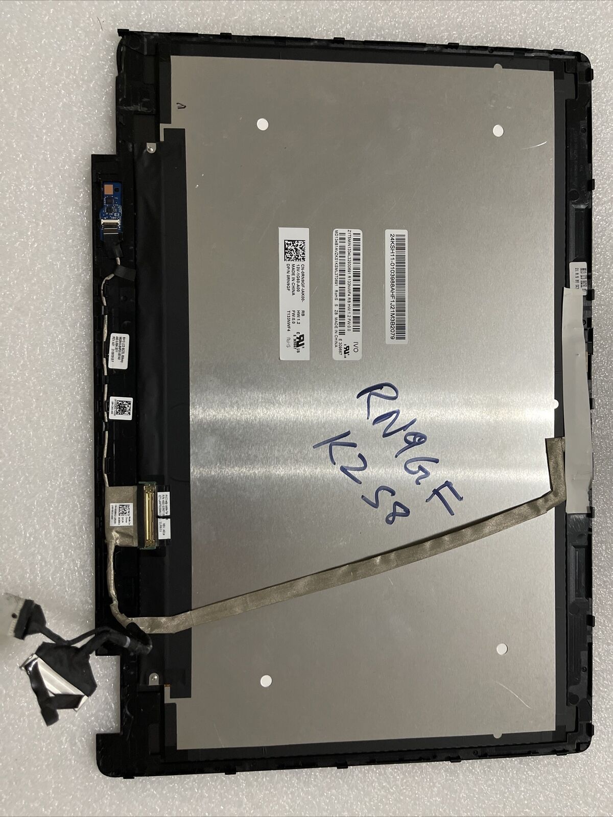 DELL LATITUDE 3310 2-IN-1 13.3 TOUCHSCREEN FHD RN9GF K2 S8 Broken Corner Plastic