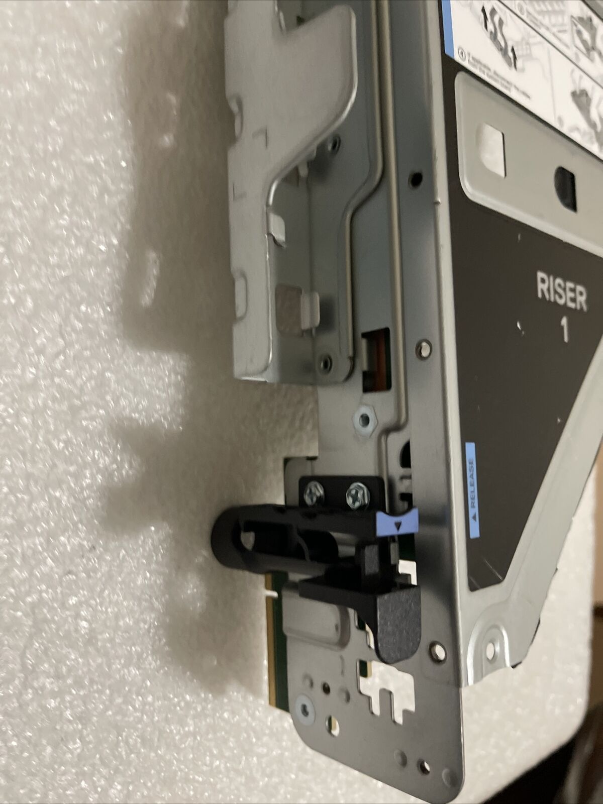 DELL POWEREDGE R750 RISERCARD 1 AND BRACKET P/N: 6053B1677501 2XTTT 02XTTT  K2