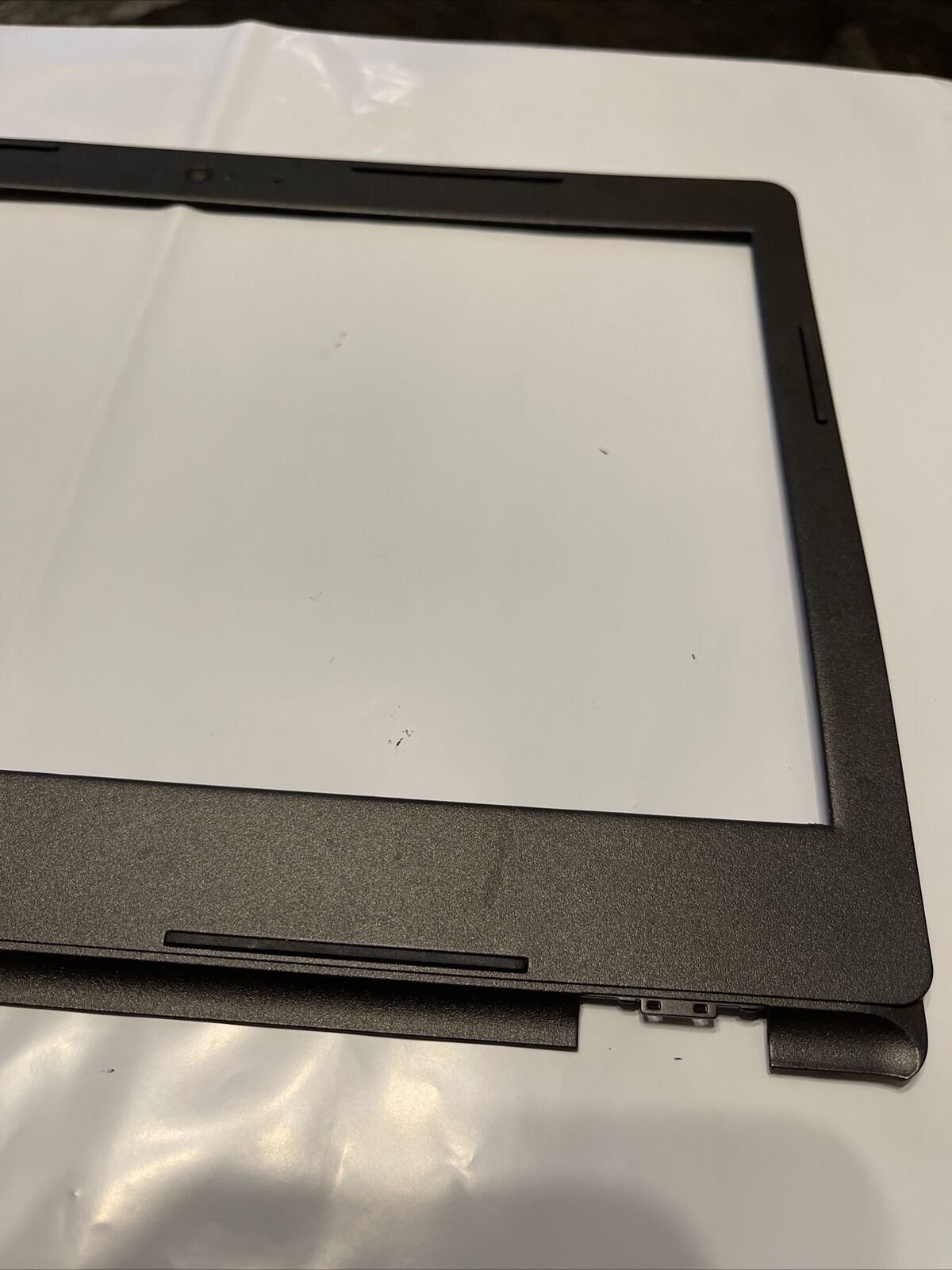 Dell OEM Inspiron 3000 3482 3482 3493 14" Front Trim LCD Bezel Y5J01 0Y5J01  N1