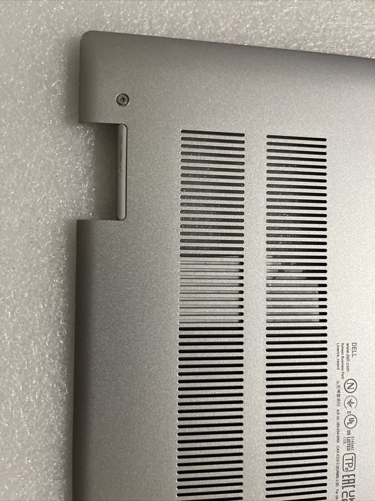 Genuine Dell Inspiron 16Pro 5620 5625 Bottom Cover Lower Case 010C5K 10C5K SP C4