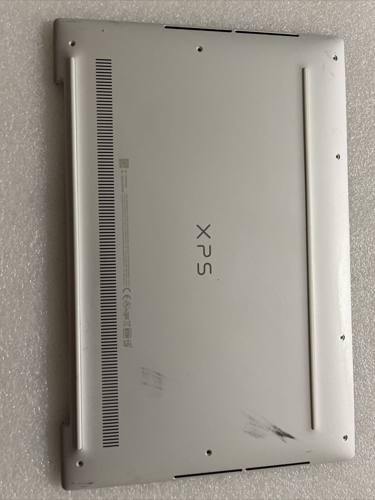Genuine Dell Xps 9300 Lower Base Bottom Case Cover 3KJK7 03KJK7 J1 C4 Grade B