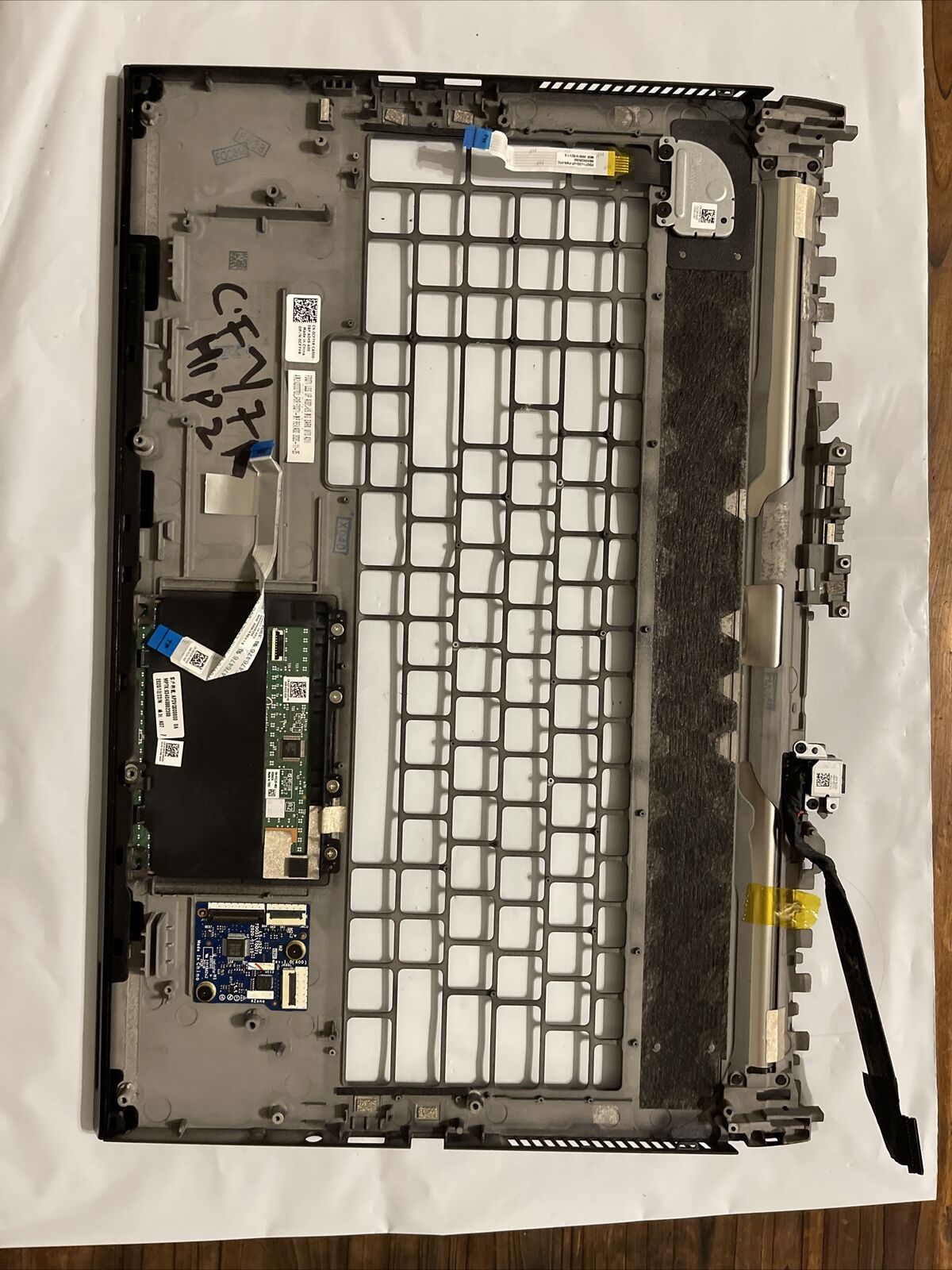 Dell Alienware M17 R3 Laptop Palmrest Touchpad  0CF7YR CF7YR 00KP6D 0KP6D H1 P2