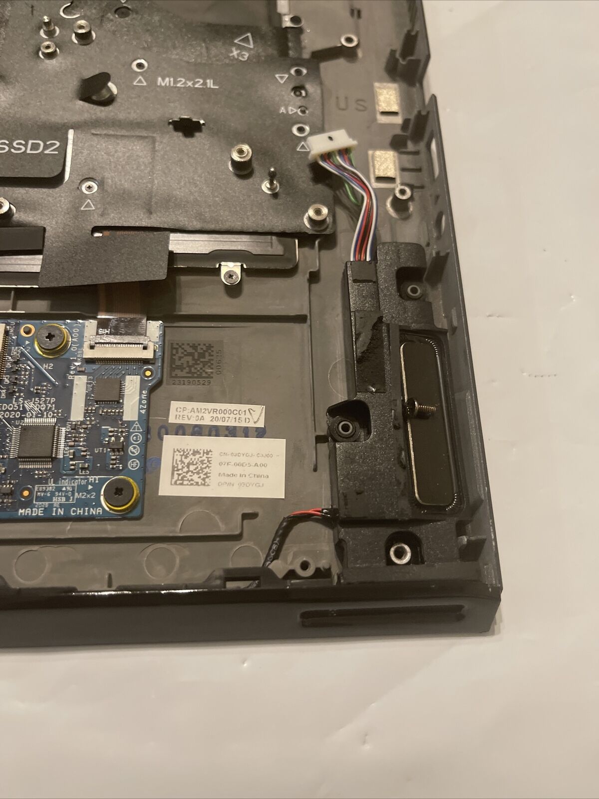 Dell Palmrest Keyboard Alienware15 M15 R3 Speakers/ extras 3DYGJ 03DYGJ H1 P7 T1