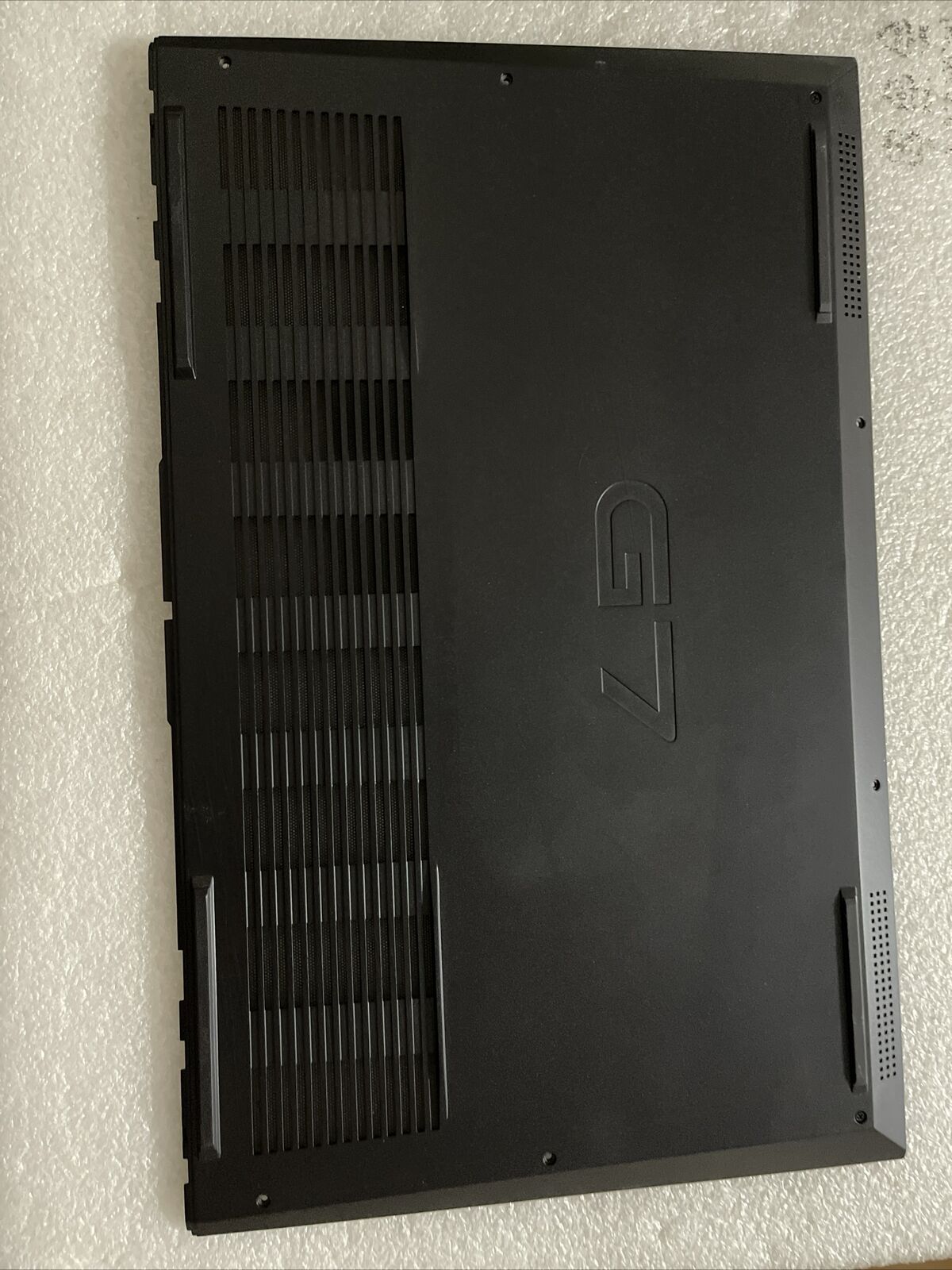 Genuine Dell G Series G7 7790 Laptop Bottom Base Cover 7DV3W 07DV3W P8 C4