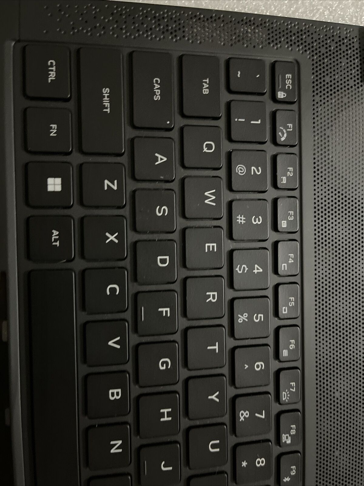 DELL Alienware X14 R1 Laptop Palmrest  US Eng KEYBOARD Y7YTK 52P24 H6 B5