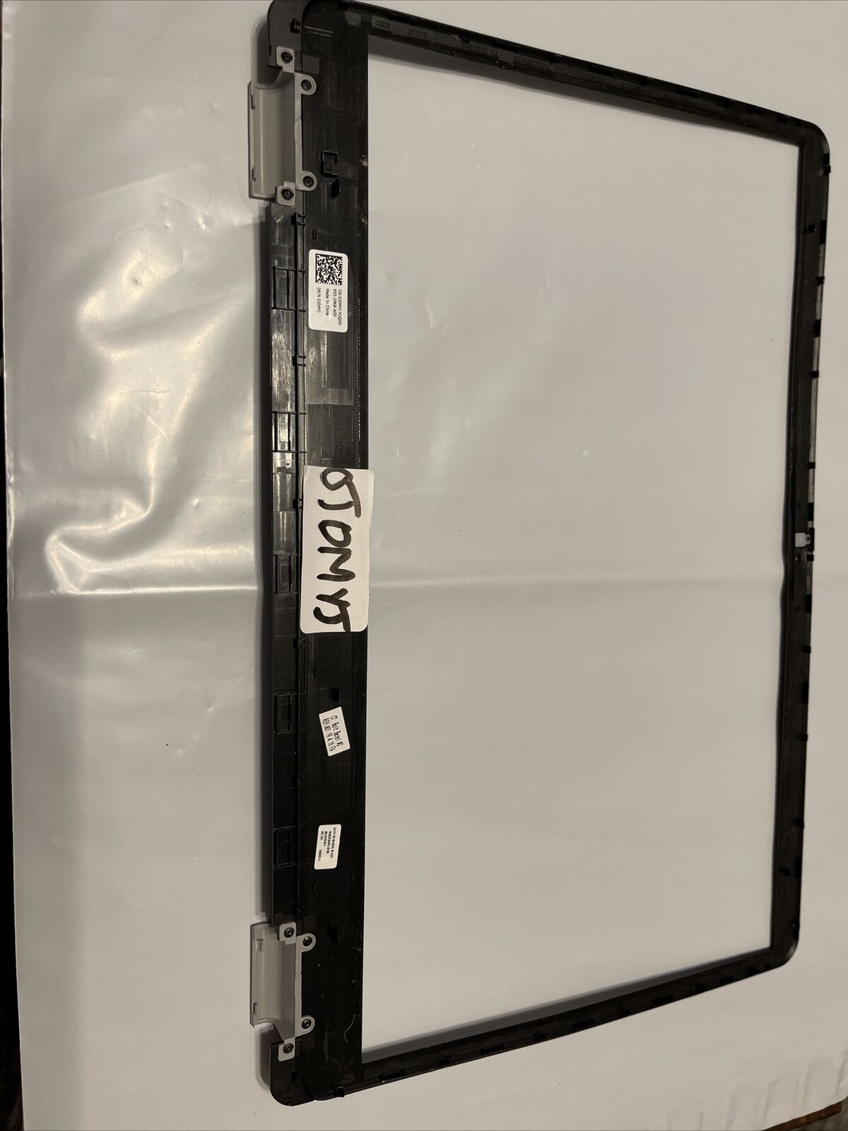 Genuine Dell Inspiron 15 5584 LCD Front Bezel P/N J0MYJ / 0J0MYJ N1