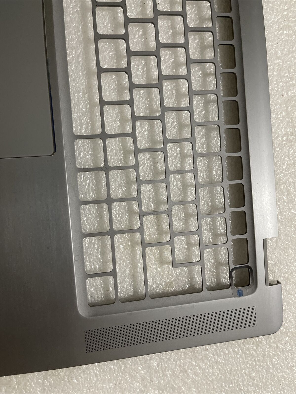 Dell OEM Latitude 9520 Palmrest Touchpad No SC 3HVVG 8R5KP 07XD0 H4 P6
