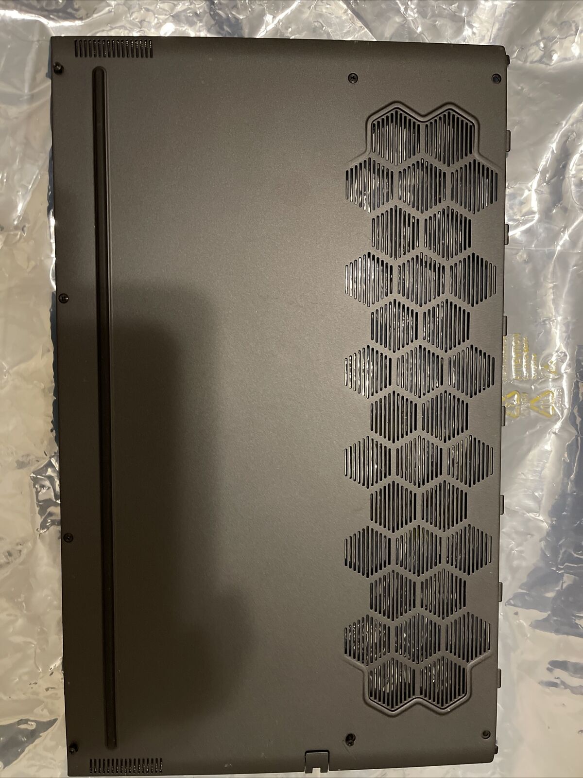 Genuine Dell Alienware M15 R2 LCD Laptop Bottom Base Case Cover KHWHT 0KHWHT B6