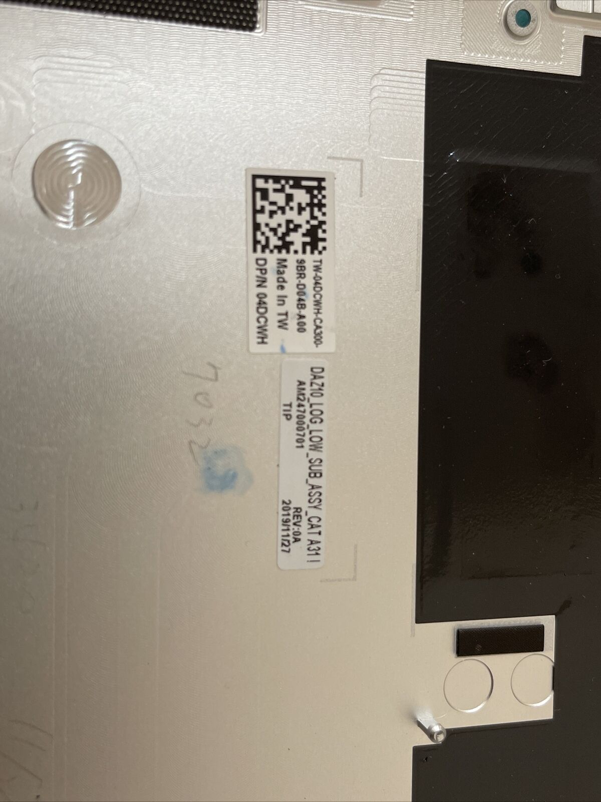 Genuine Dell XPS 15 9575 Laptop Bottom Base Case Lower Cover 4DCWH B5