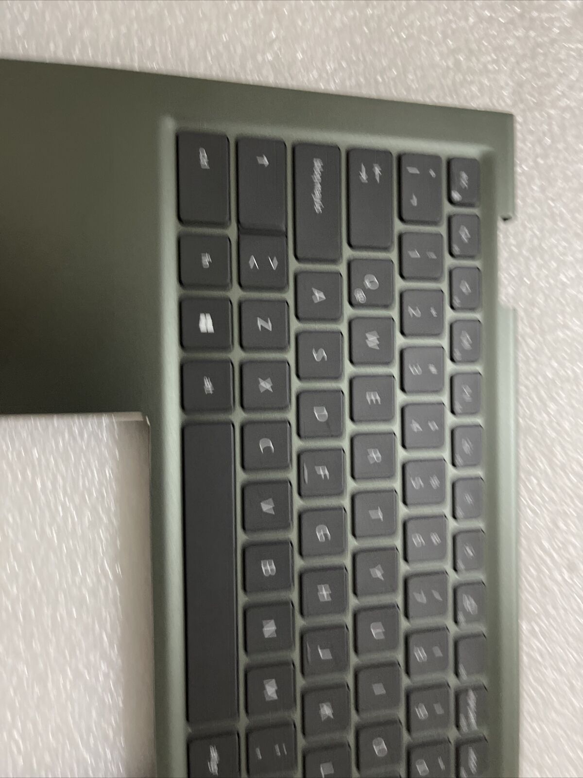 New DELL INSPIRON 7415 LAPTOP PALMREST SPANISH BACKLIT KEYBOARD VJ2PX H1 P9