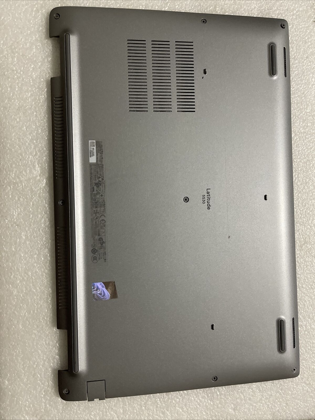 Genuine Dell Latitude 5530 E5530 Bottom base cover  96V58 VKCX6 H1 C1