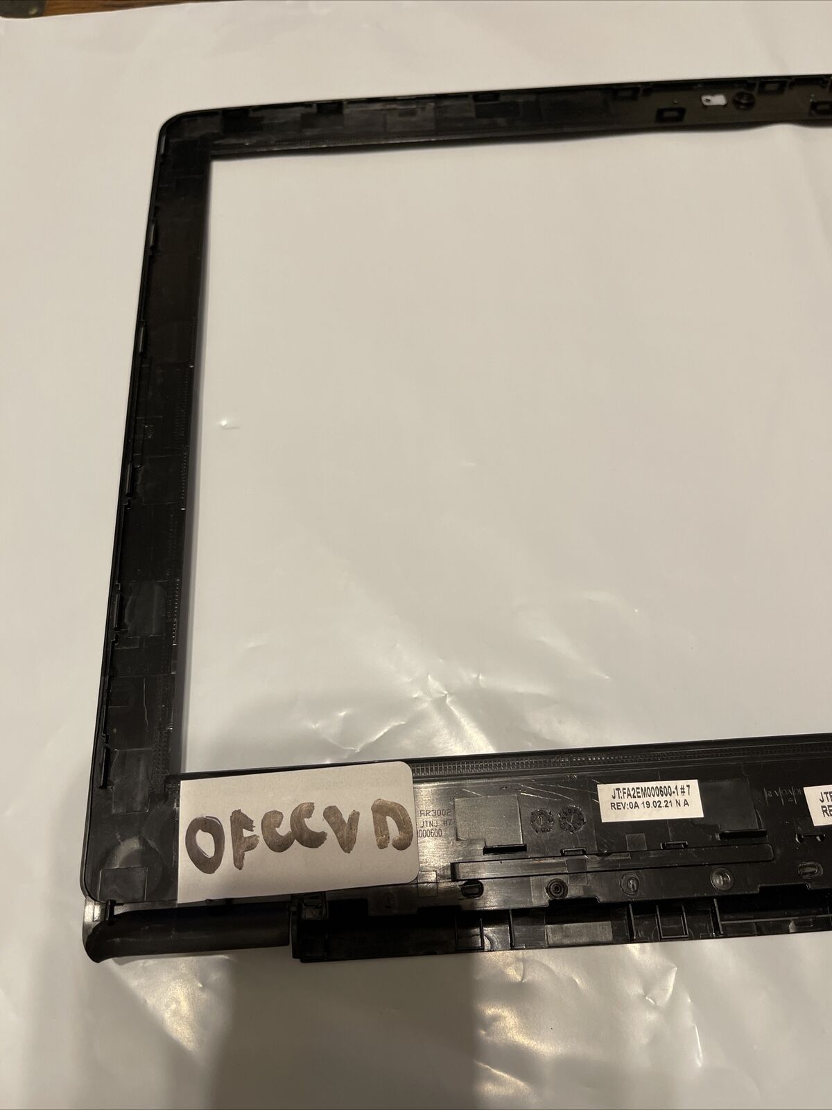 Dell Inspiron 15 3582 3583 3585 B Shell Screen Frame Bezel 0FCCVD FCCVD N1