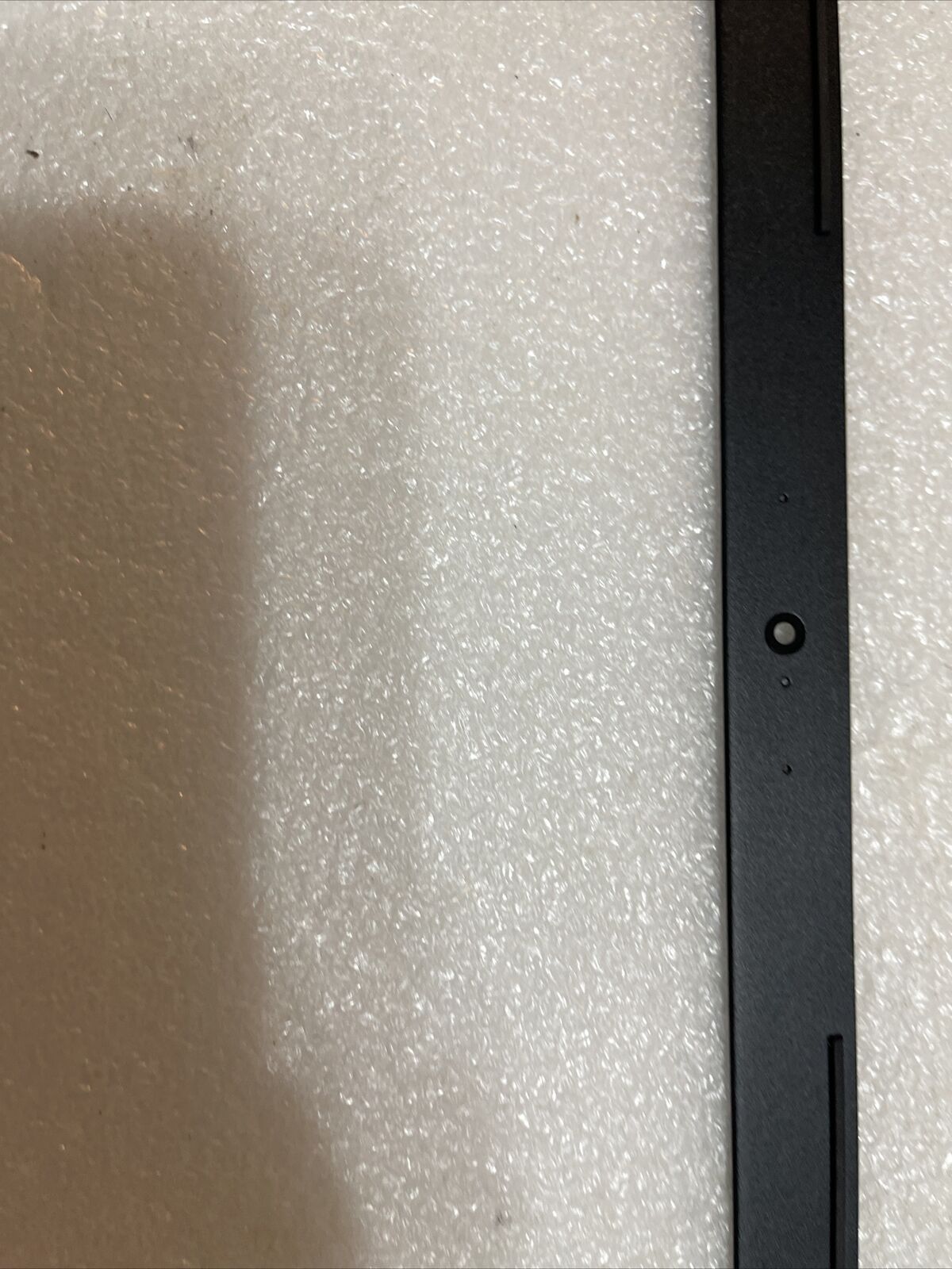 Genuine Dell Inspiron 15 5570 Laptop LCD Front Bezel Webcam Port GPY6Y 0GPY6Y N3