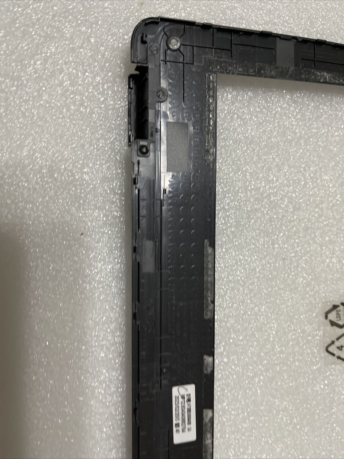 Genuine Dell Latitude 3120 Laptop  Front Trim LCD Bezel AP38B000400 R1060 H1 N6