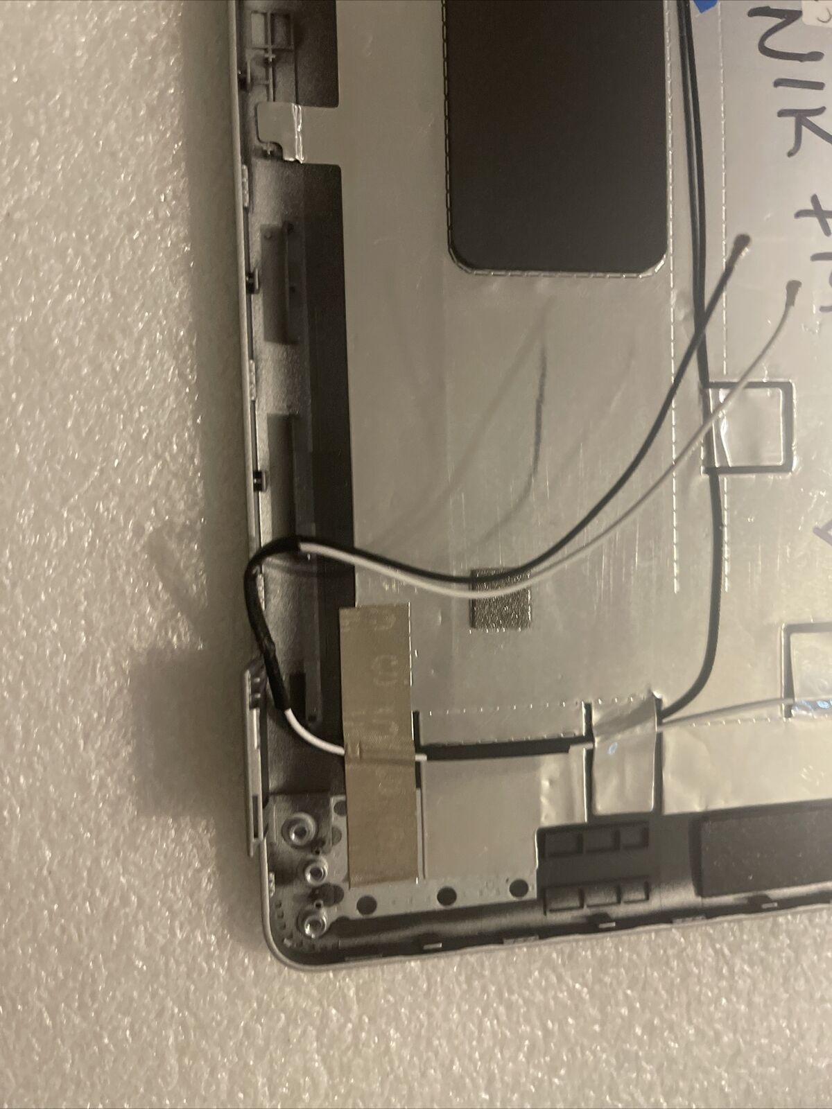Dell Latitude 5430 E5430 LCD Top Back Cover Rear N1K7M 0N1K7M H1 B9