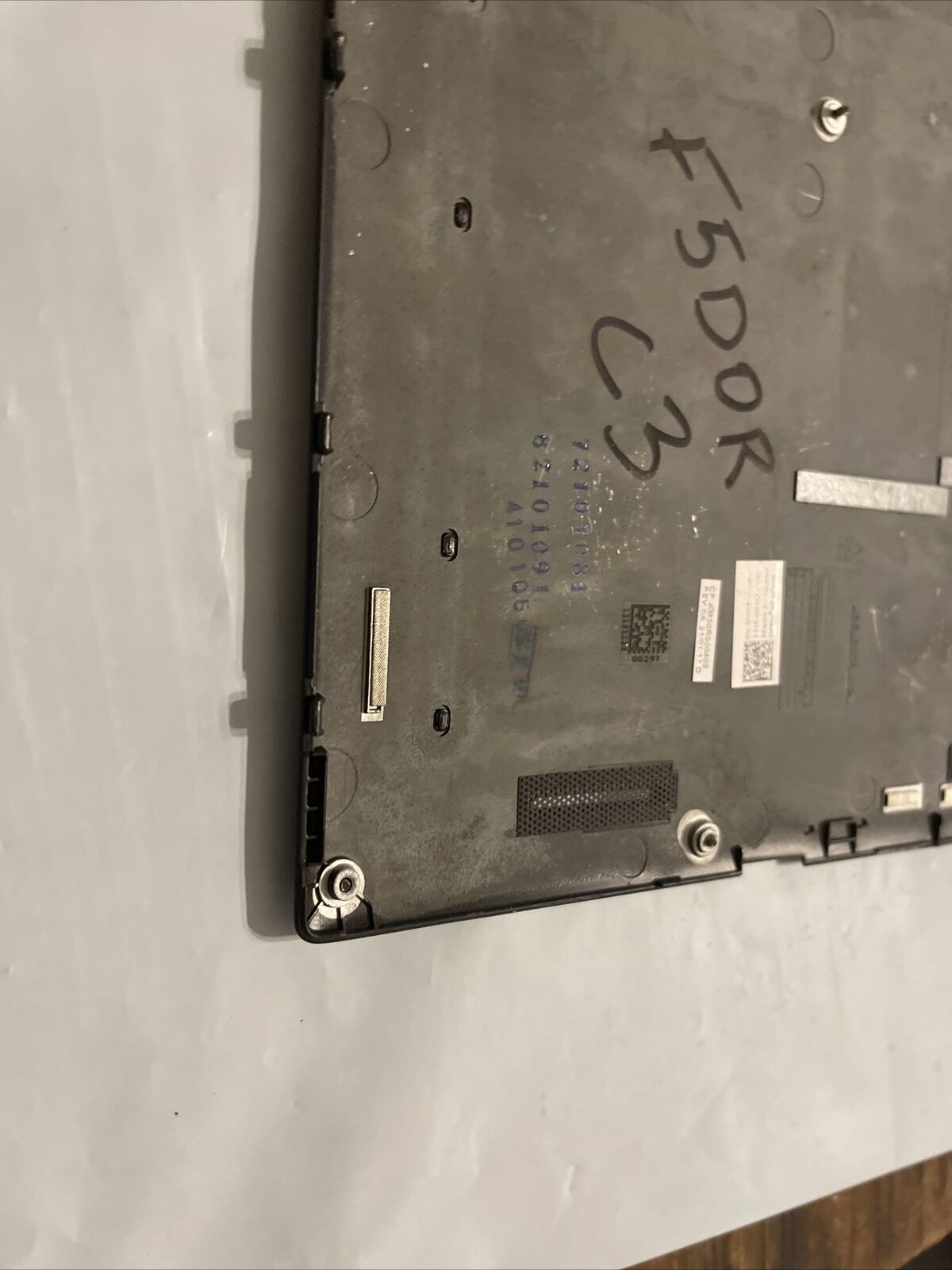 Genuine Dell Latitude 7320 E7320 Laptop Bottom Base  Cover 0F5D0R F5D0R C13B3