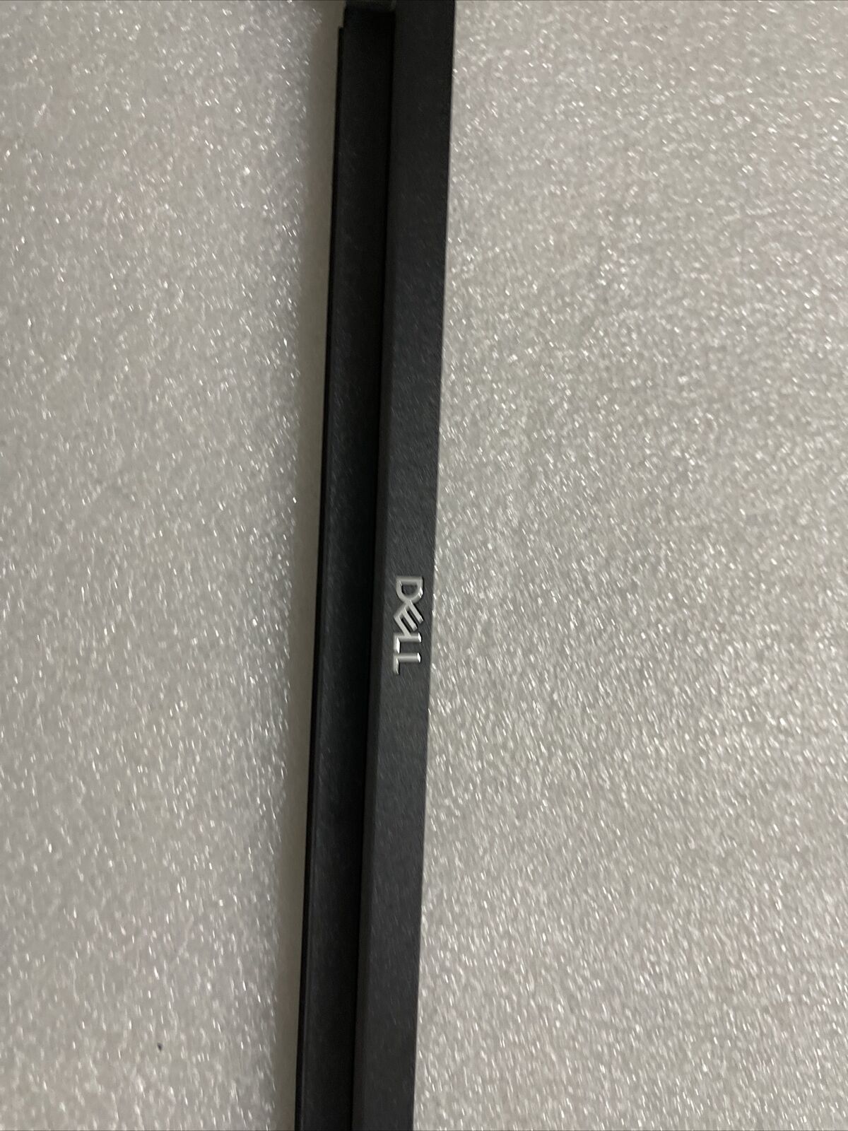 Genuine Dell  Latitude 5540 E5540 LCD Front Trim Bezel  0HW5FR HE5FR H1 N3