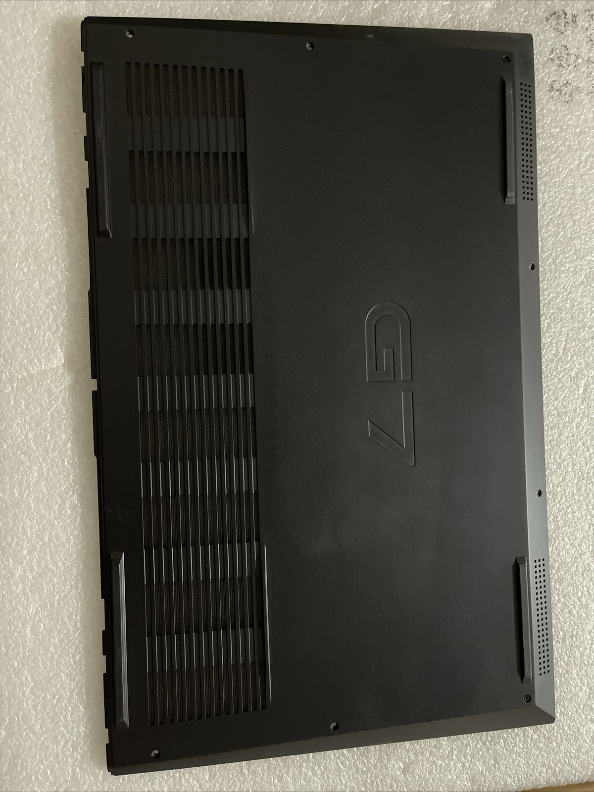 Genuine Dell G Series G7 7790 Laptop Bottom Base Cover 7DV3W 07DV3W P8 C4