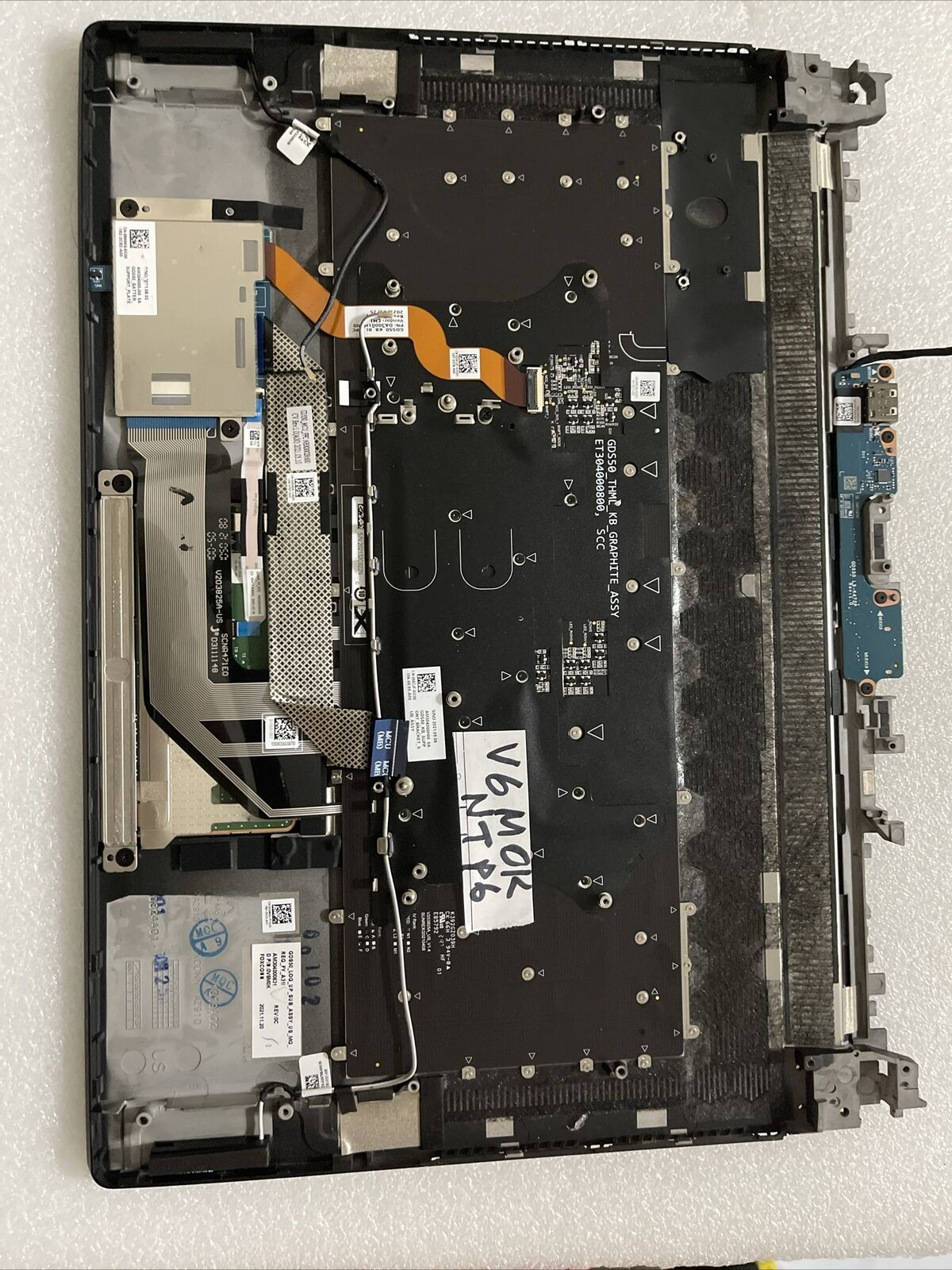 OEM Dell Alienware x15 R1 Laptop Palmrest Touchpad Keyboard  Extras 0V6M0K NT P6