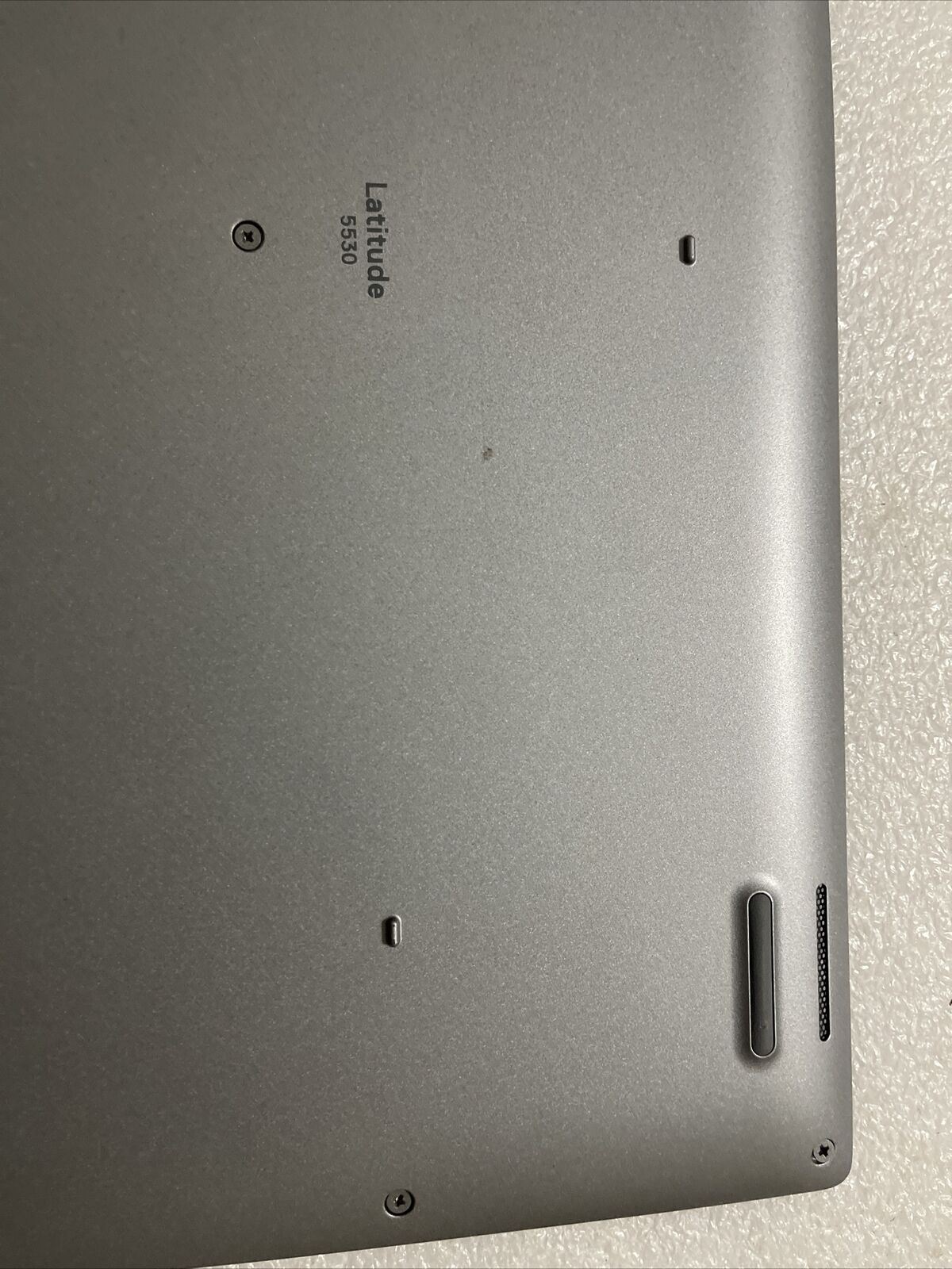 Genuine Dell Latitude 5530 E5530 Bottom base cover VKCX6 96V58 H1 C1