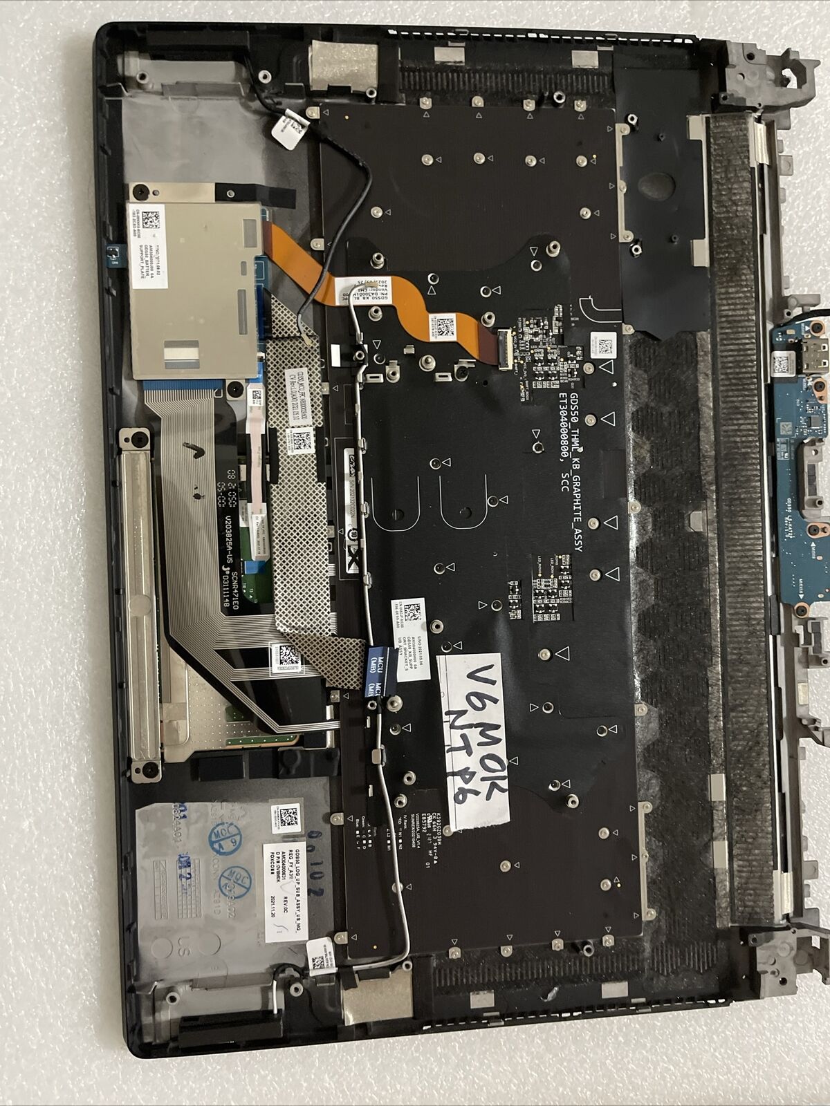 OEM Dell Alienware x15 R1 Laptop Palmrest Touchpad Keyboard  Extras 0V6M0K NT P6