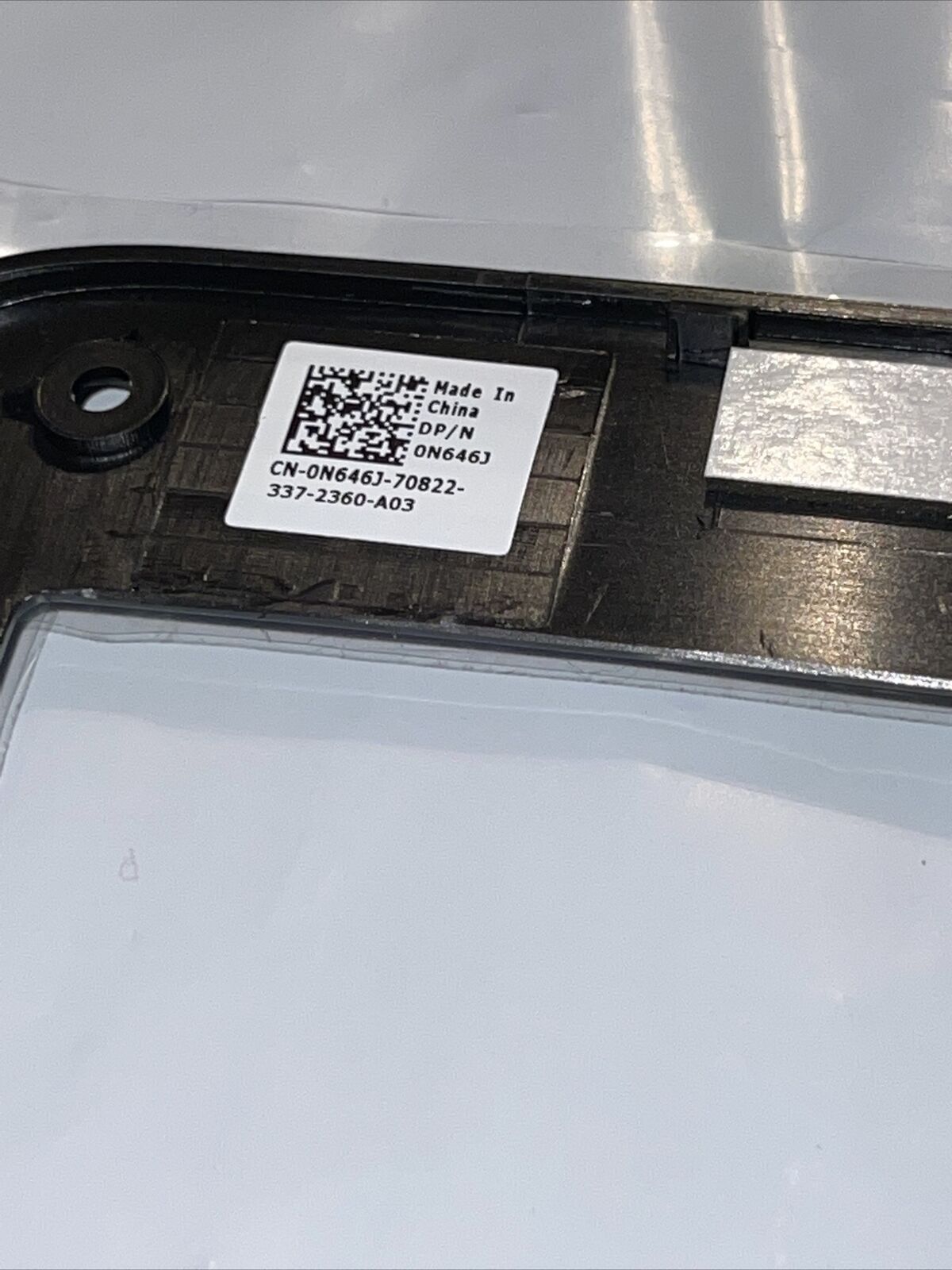 Oem Genuine Dell Inspiron LCD Front Bezel Cover 1545 1546 Shell 0N646J 0M685J