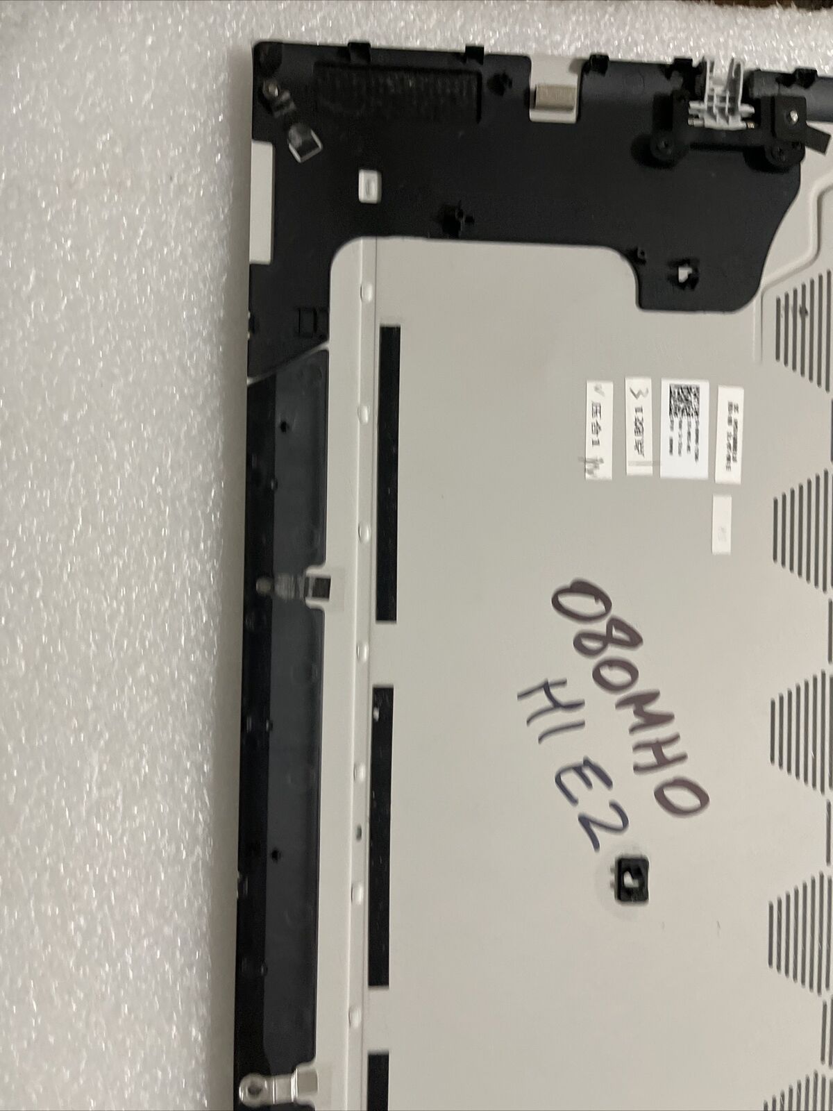 Genuine Dell Alienware M17 R3 White Bottom Base Back Cover 80MH0 080MH0 H1 E2 E1