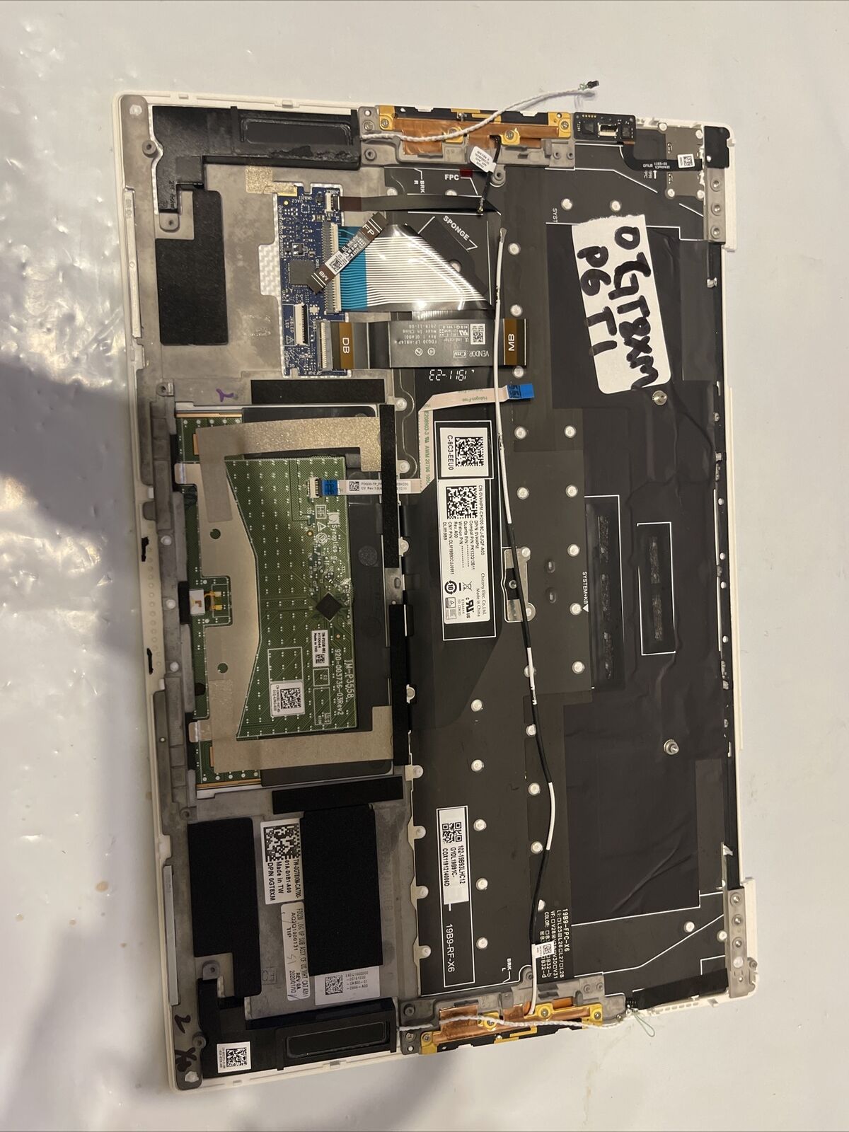 Dell XPS 9300 Palmrest Touchpad french Keyboard Assembly GT8XM P6 T1