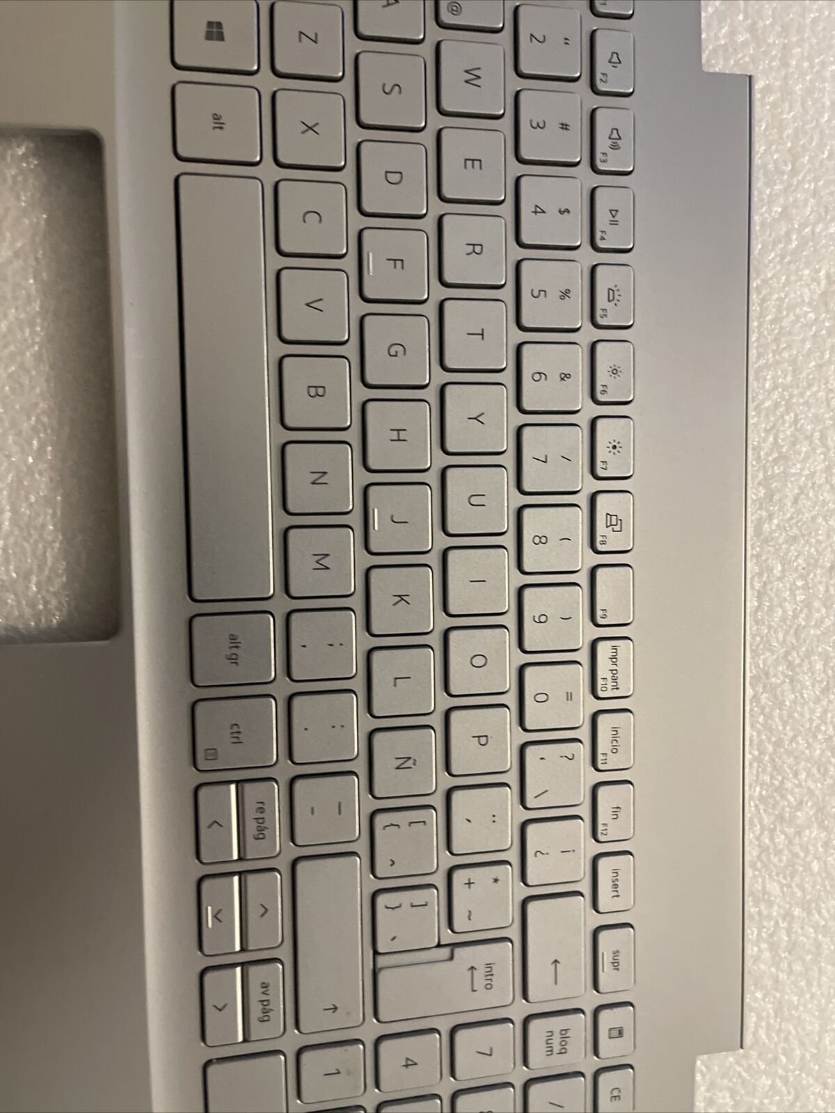 Dell Inspiron 15 5584 Laptop Palmrest Spanish Backlit Keyboard D27G0 DFX5J S2 P5