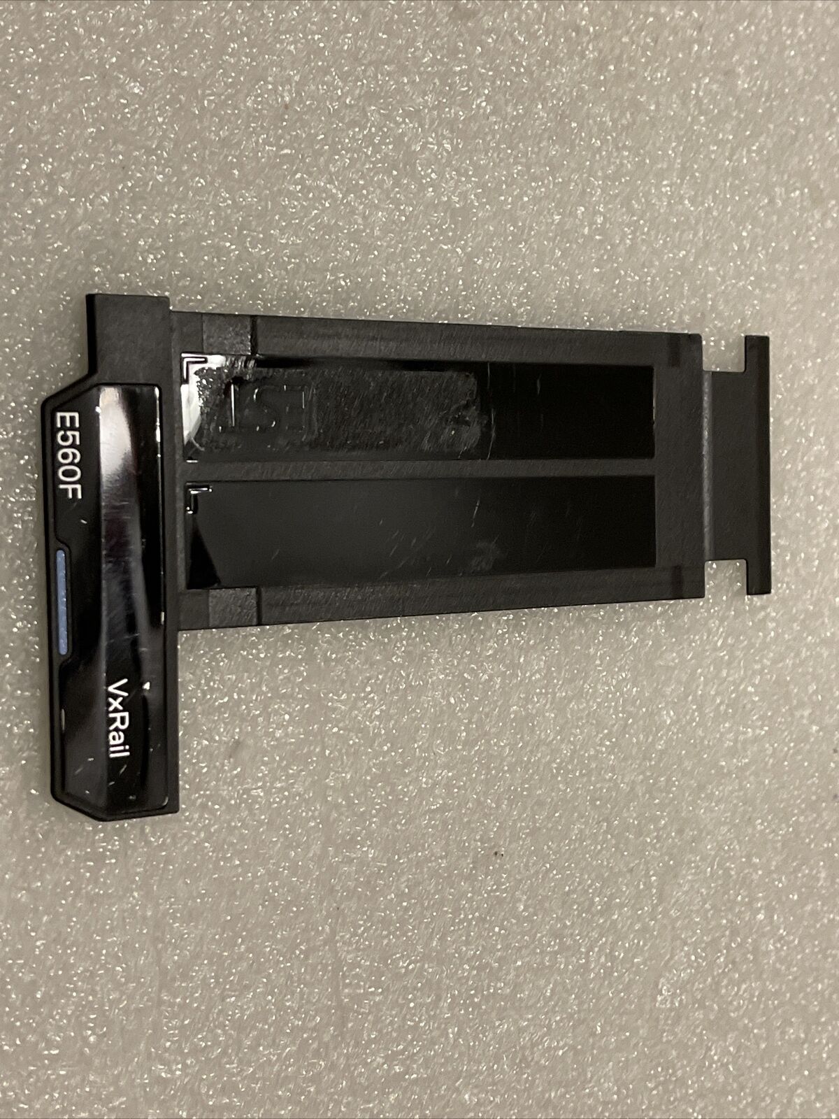 Genuine Dell EMC VxRail E560F Plastic Assembly Tray P/N: 4YNT4 04YNT4