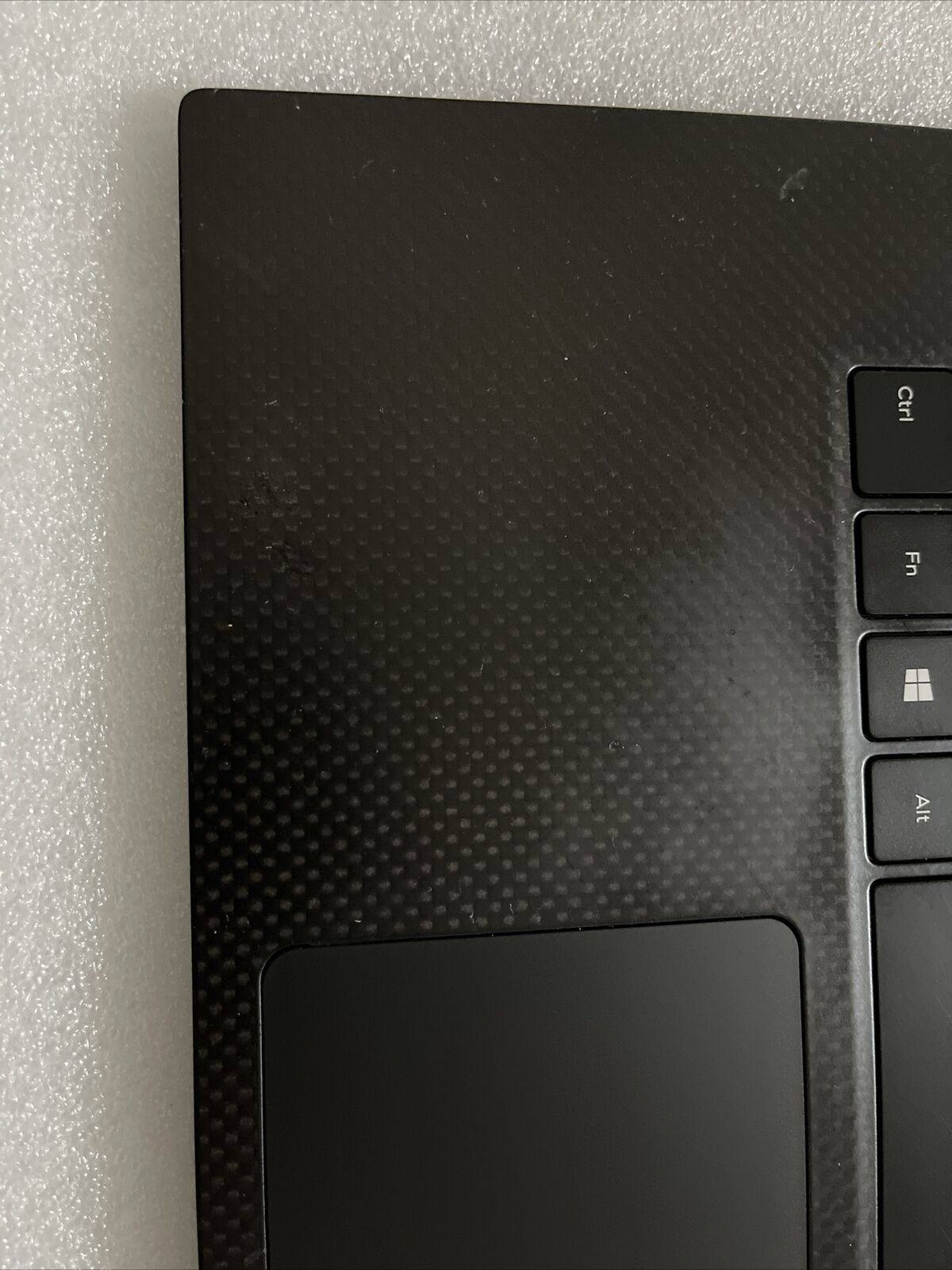 Sticky Dell XPS 9575 Palmrest Touchpad US/EN BCL Keyboard M9W9K NTP6 GradeB Read