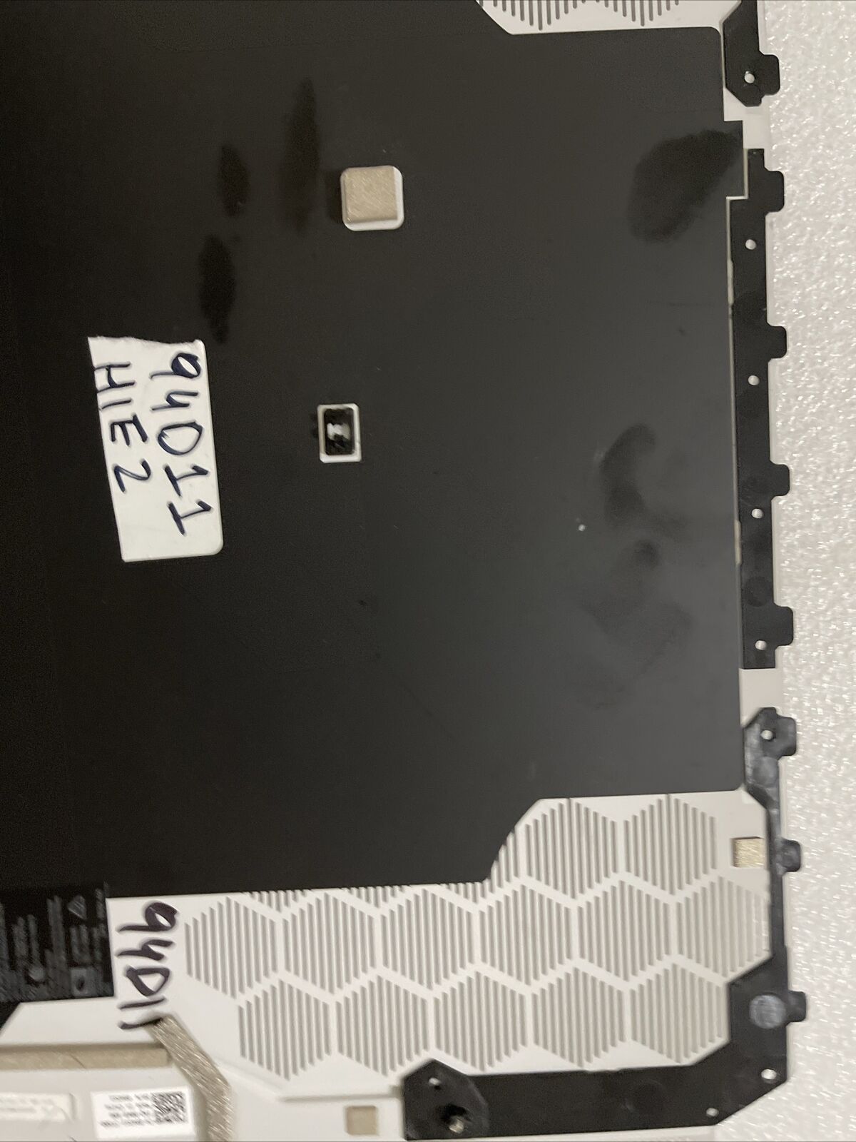 Genuine Dell ALIENWARE x17 R1 X17 R2 D White Bottom Base Back cover 94D11 H1 E1