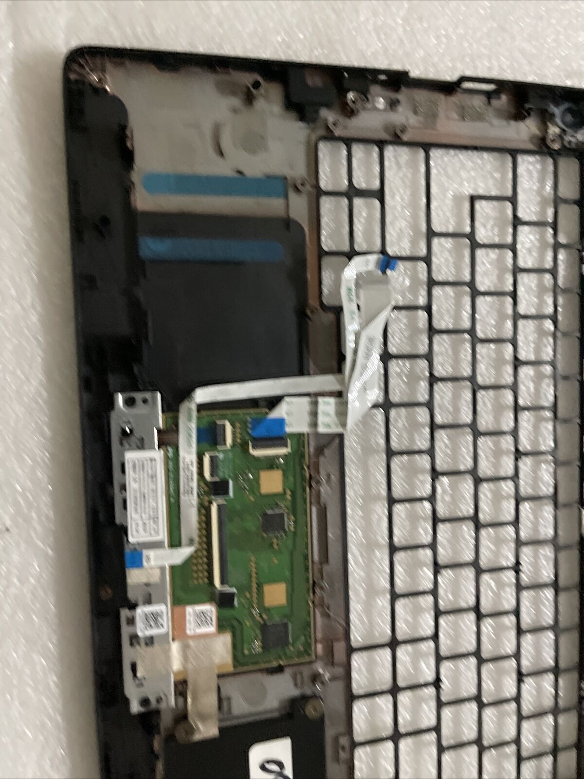 Genuine Dell Latitude 5300 2-in-1 Laptop Palmrest Touchpad 89R3X 089R3X H1 A1