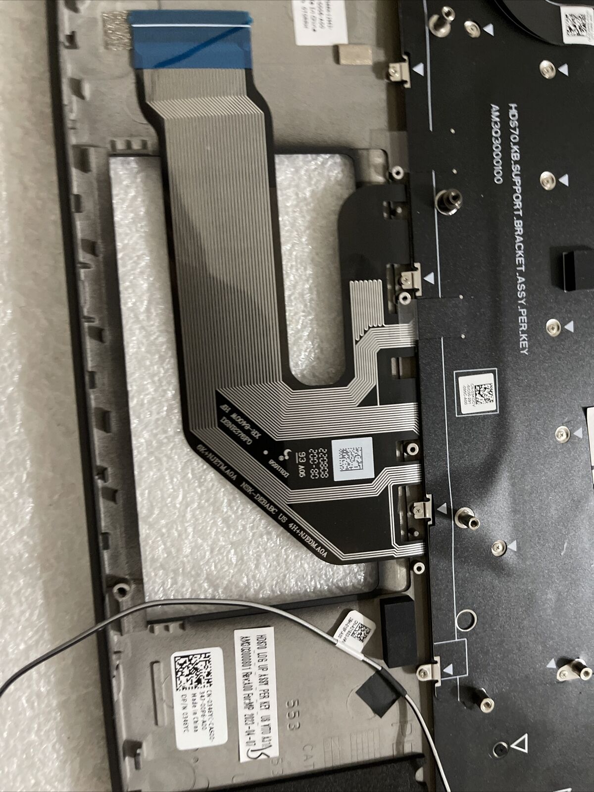 Genuine Dell Alienware x17 R2 US English Keyboard Palmrest  0346YC 346YC H1 P2