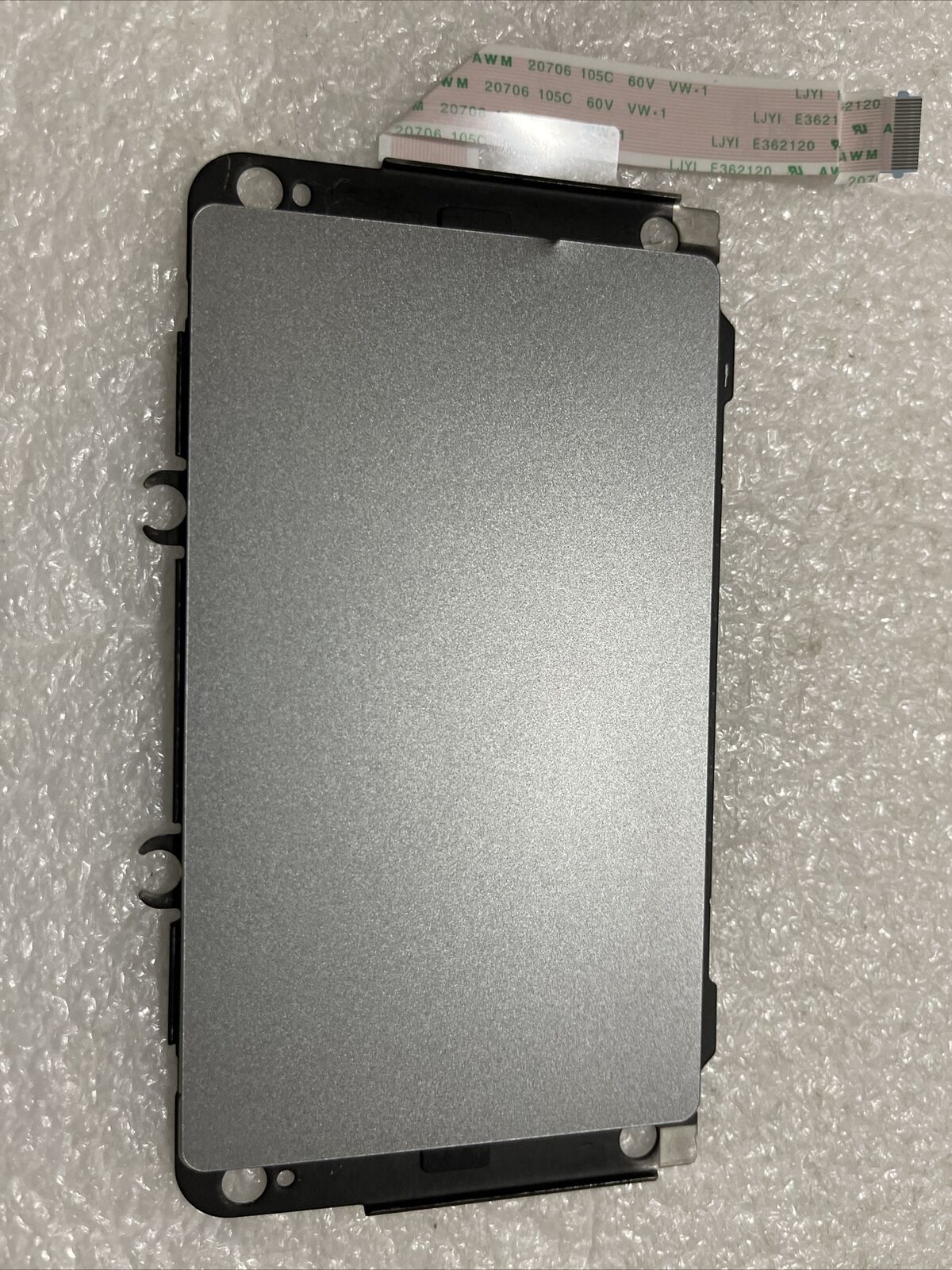 Genuine Dell Latitude 3540 E3540 Laptop Touchpad   W Cable  VCJDN 0DVR0W C1 T4