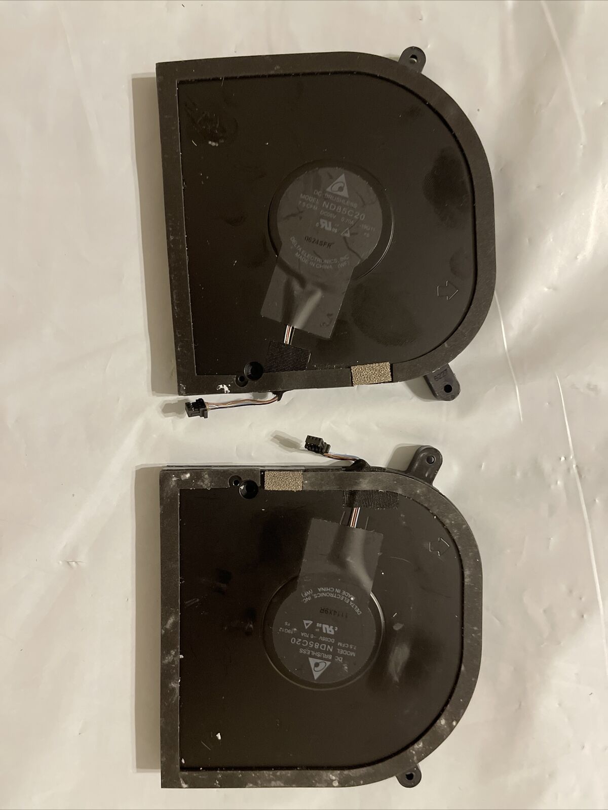 Genuine DELL XPS 17 9710 Laptop CPU GPU Fans Fan 1 Fan2 DC5V 0MXF81 0P2FY9