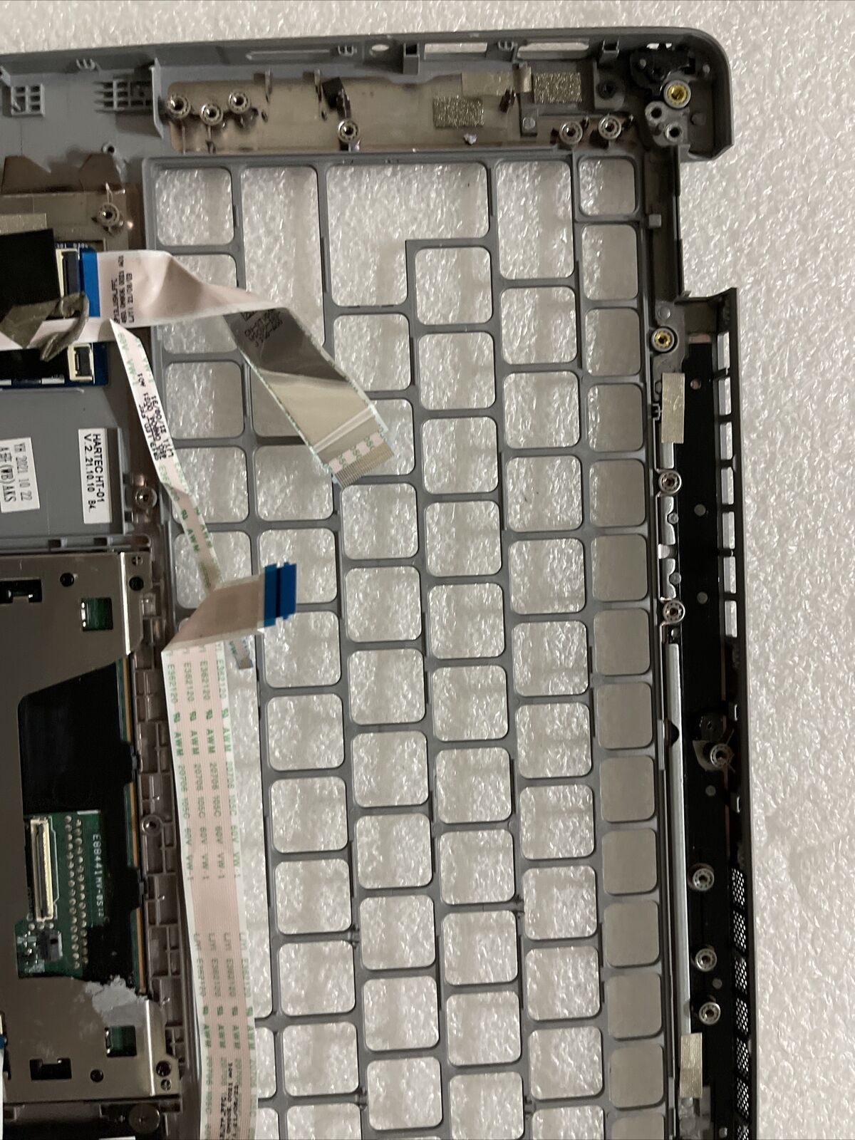 Genuine Dell Latitude 5320 Laptop Palmrest Touchpad Silver VJ41Y 0VJ41Y N1 A1