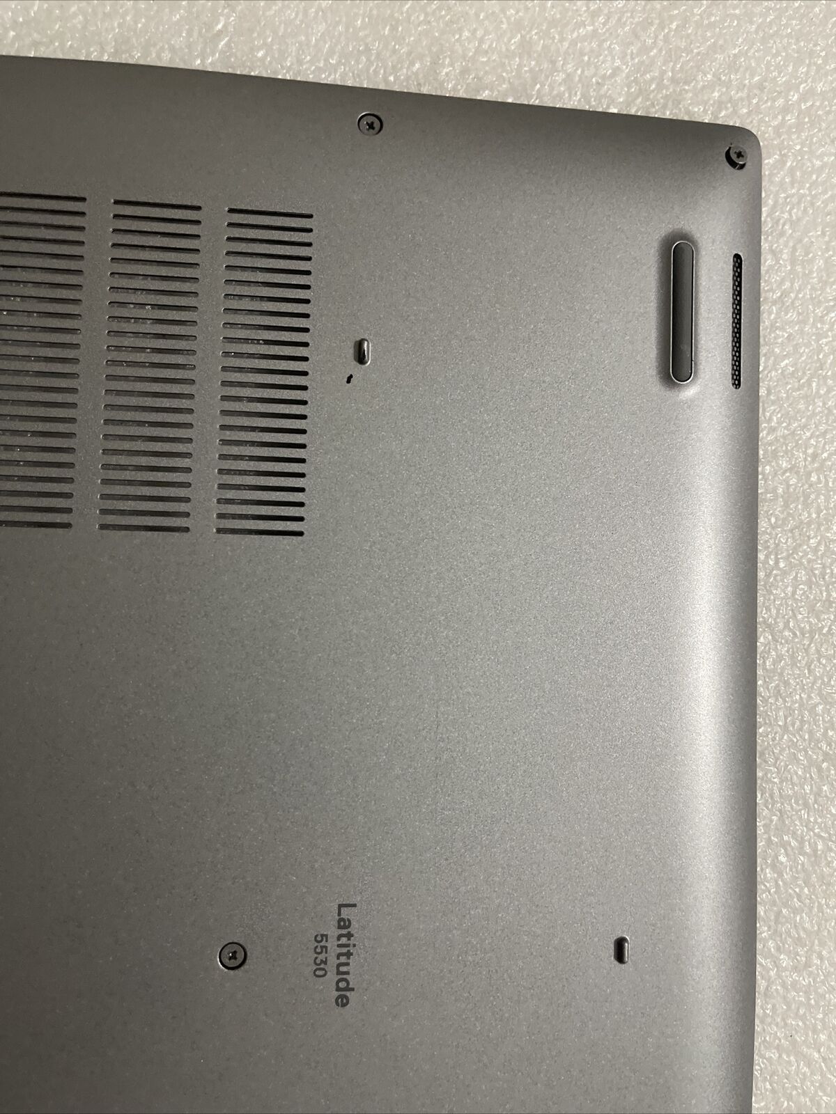 Genuine Dell Latitude 5530 E5530 Bottom base cover VKCX6 96V58 H1 C1