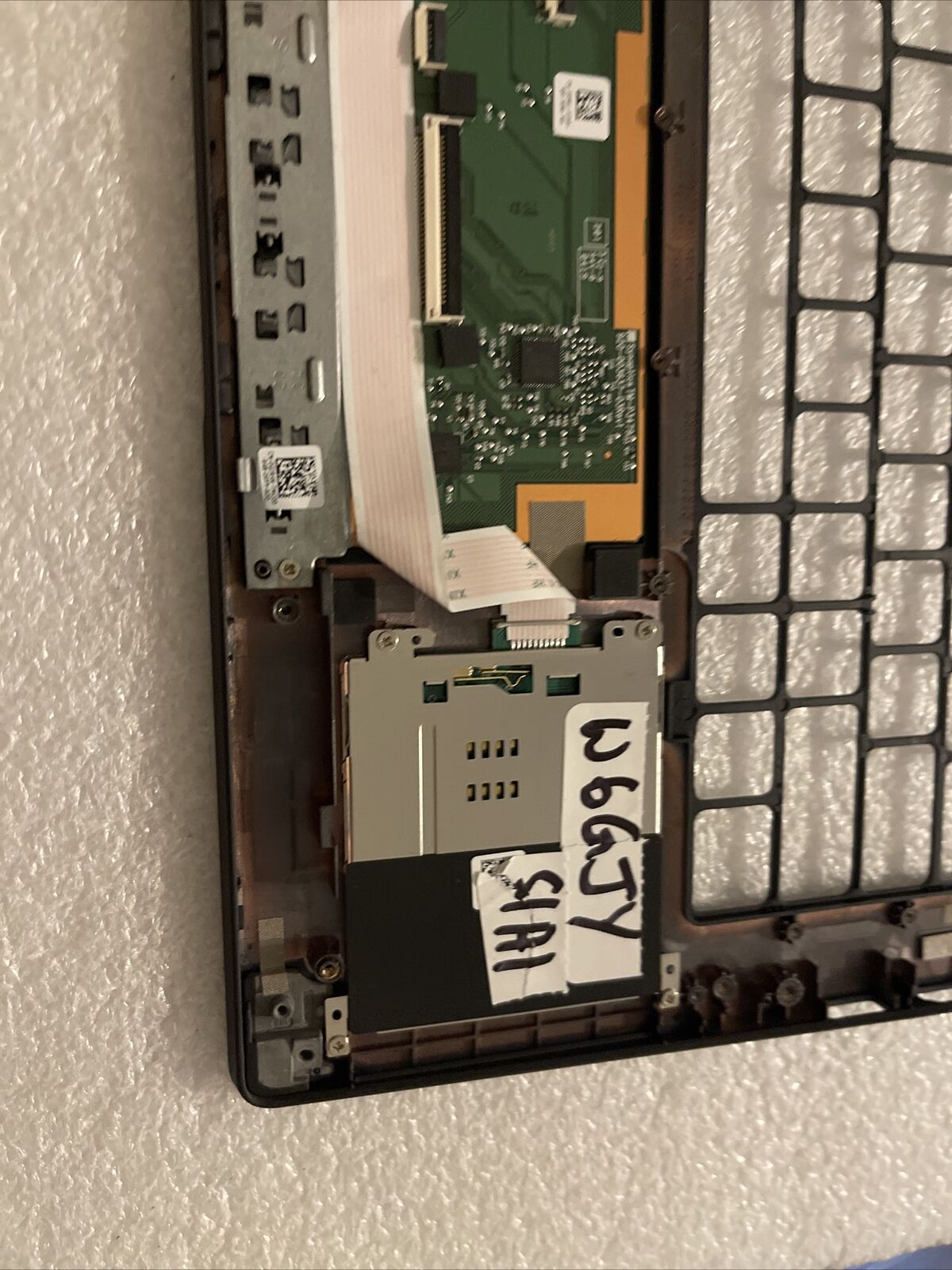 New Dell OEM Latitude 7300 Palmrest Touchpad Smart Card Reader W6GJY S1 A1