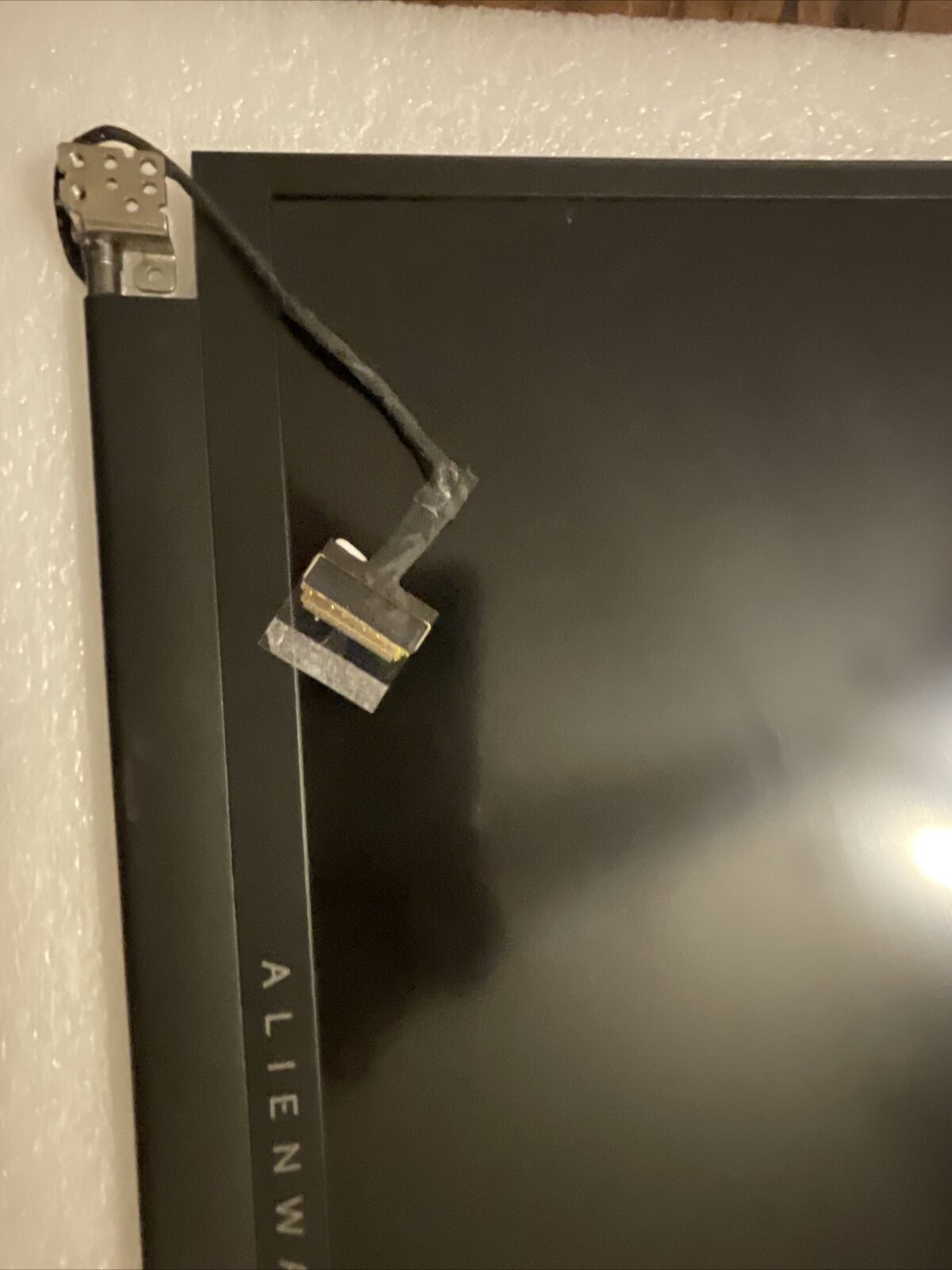 Dell ALIENWARE X17 R1 R2 17.3" FHD SCREEN WHITE 7YGDK D42V5 3D2FF H2 L4