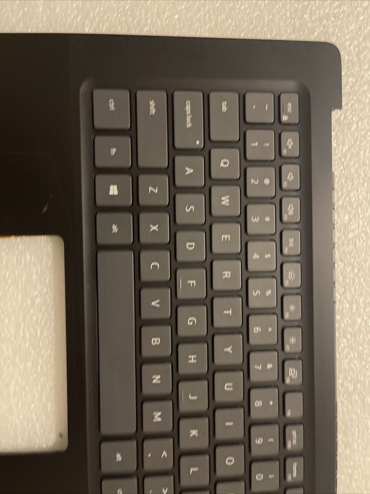 Dell Vostro 14 5490  Palmrest US EnglishKeyboard V5490 TC3CH H1 T1 Dented Corner