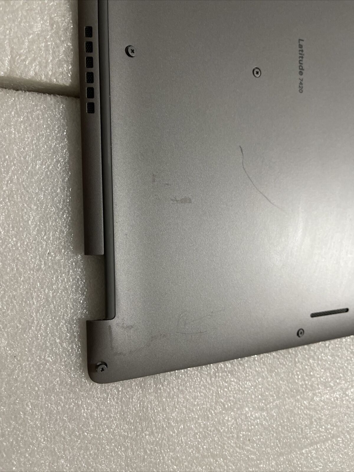 Genuine Dell Latitude 7420 E7420 Bottom Base Cover 0YN0M4 YN0M4 H1E1B3 Grade B