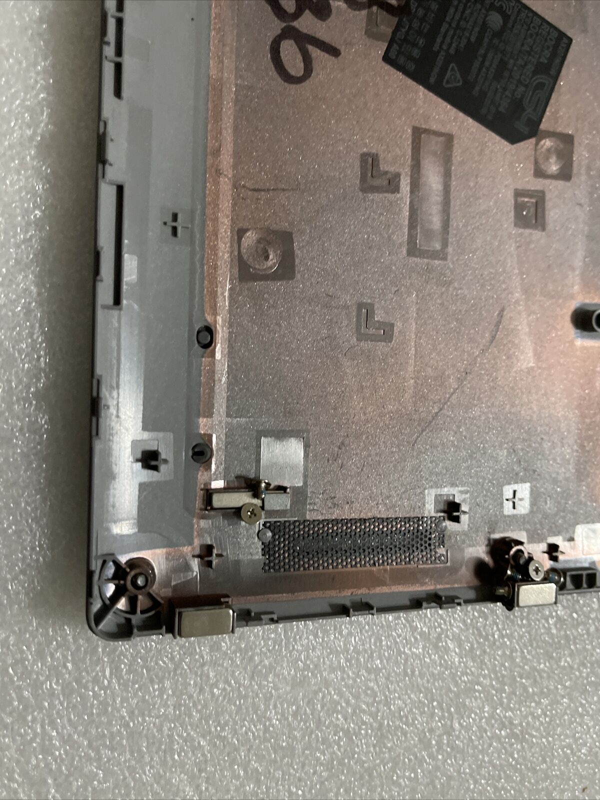 Genuine OEM Dell Latitude 5320 E5320 Bottom  Base Lower Cover 98GR5 007N8 H1 B6
