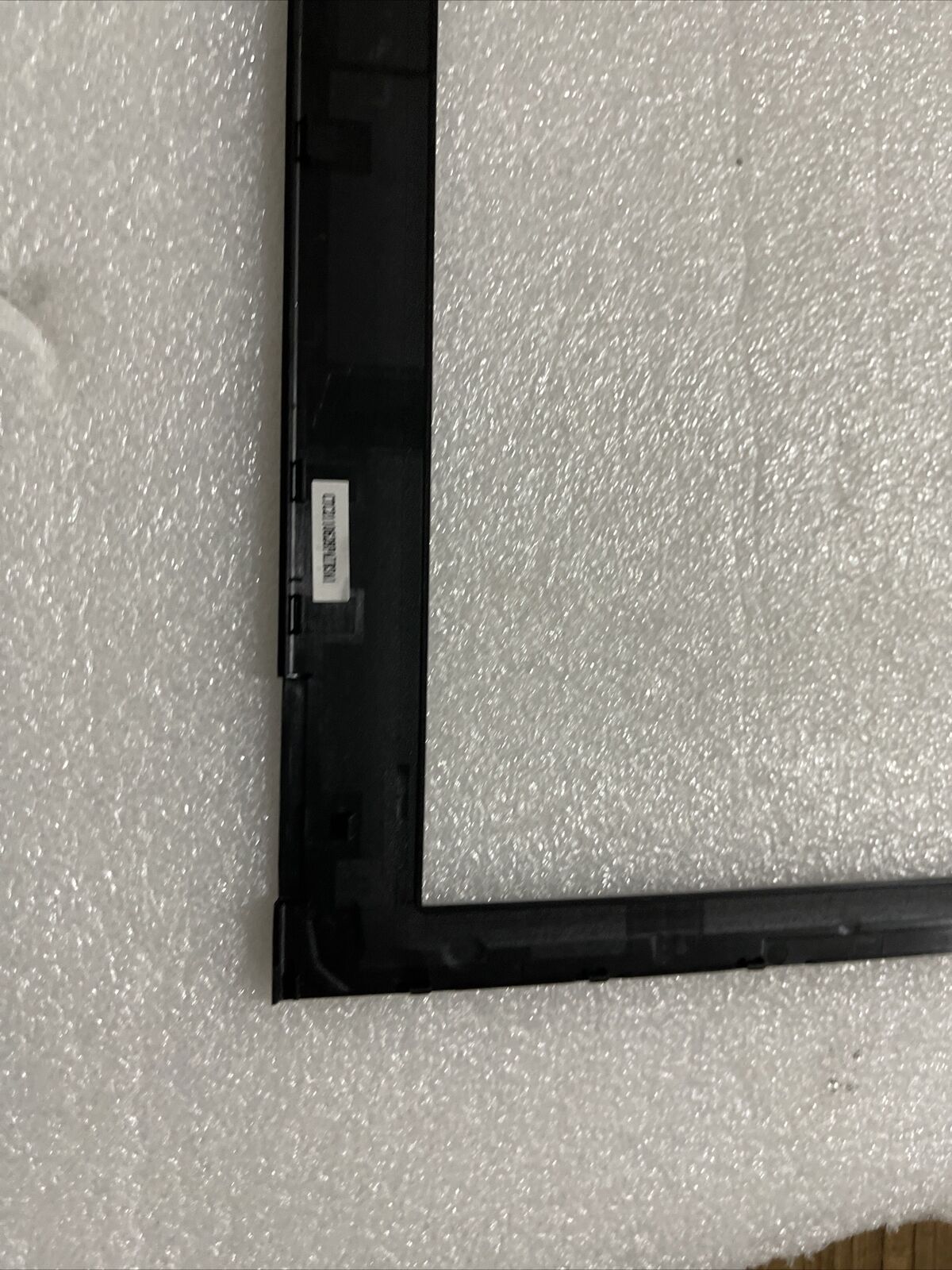 New Genuine DELL Latitude L13 Vostro V13 LCD Bezel Frame Black 8Y12T 08Y12T H1N4