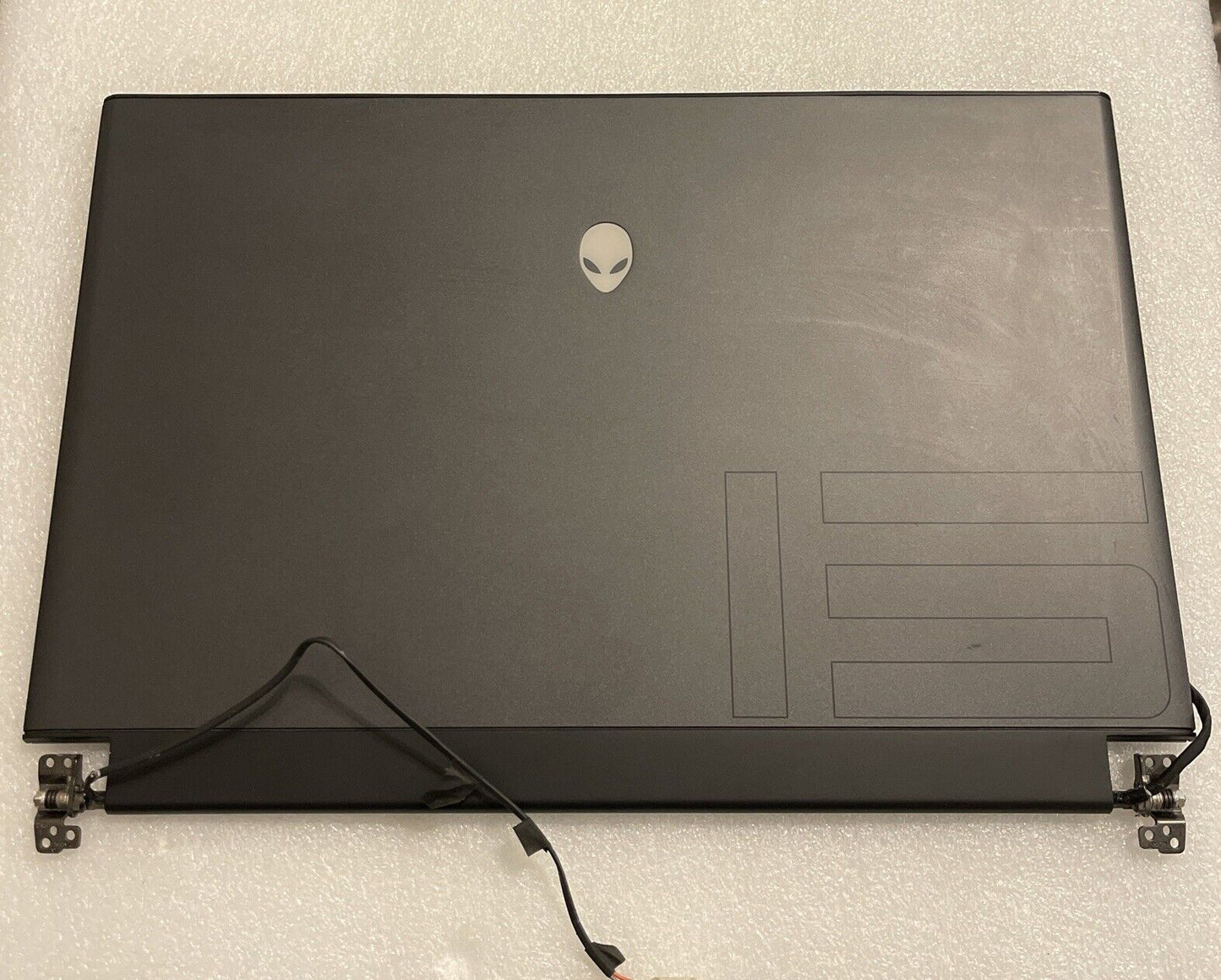 Defective For Parts DELL ALIENWARE M15 R4 15.6" FHD NON-TOUCH SCREEN  PF9R7 STG1