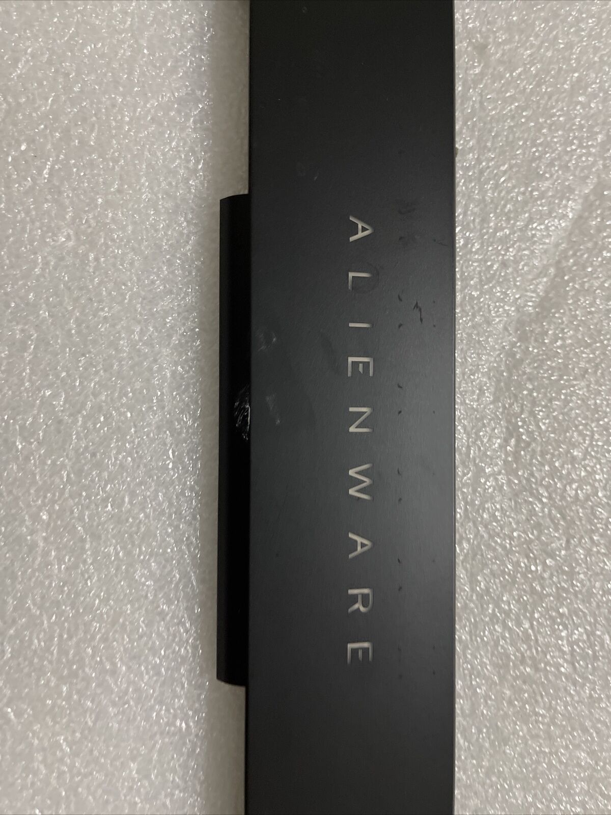 DELL ALIENWARE 15 R3 15"6 LCD FRONT BEZEL W/LED LOGO BOARD 892VY 0892VY N3