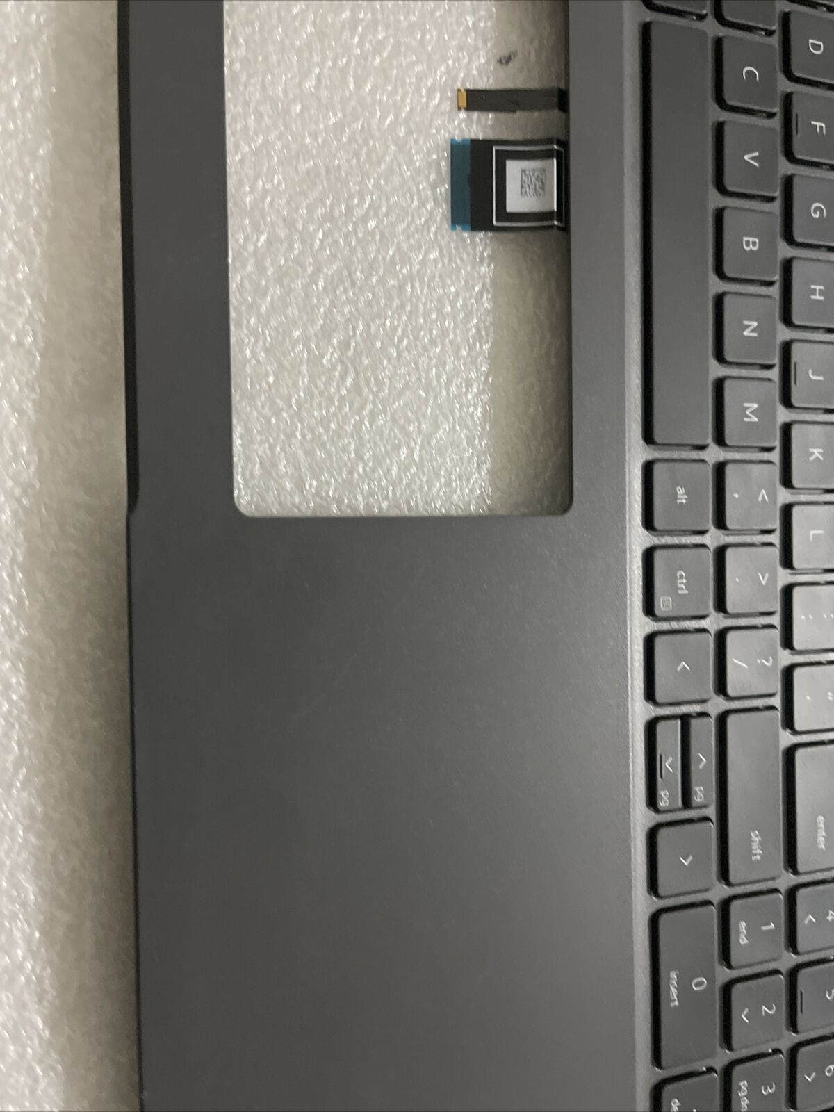 Dell Latitude 3540  Palmrest US English keyboard DVR0W 0DVR0W H1 P5 damage Broke