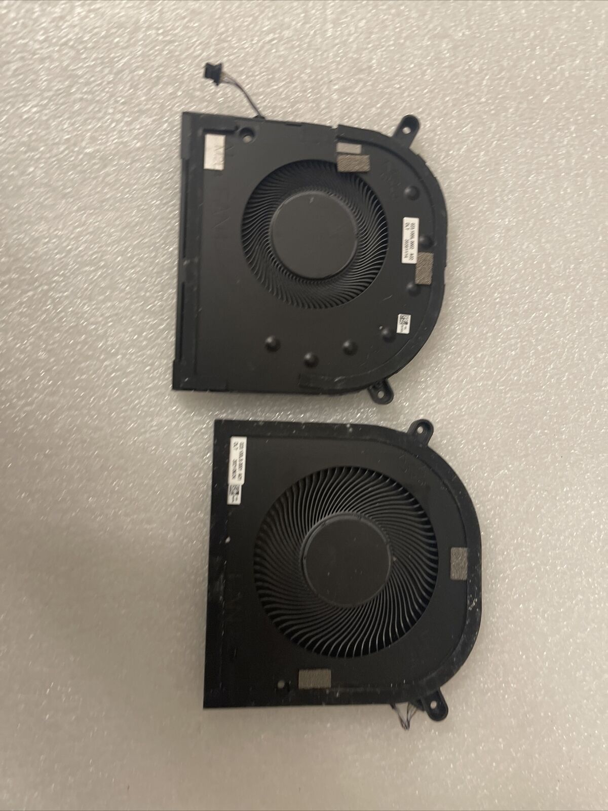 Genuine DELL XPS 17 9720 Laptop CPU GPU Fans Fan 1 Fan2 DC5V 0MXF81 0P2FY9
